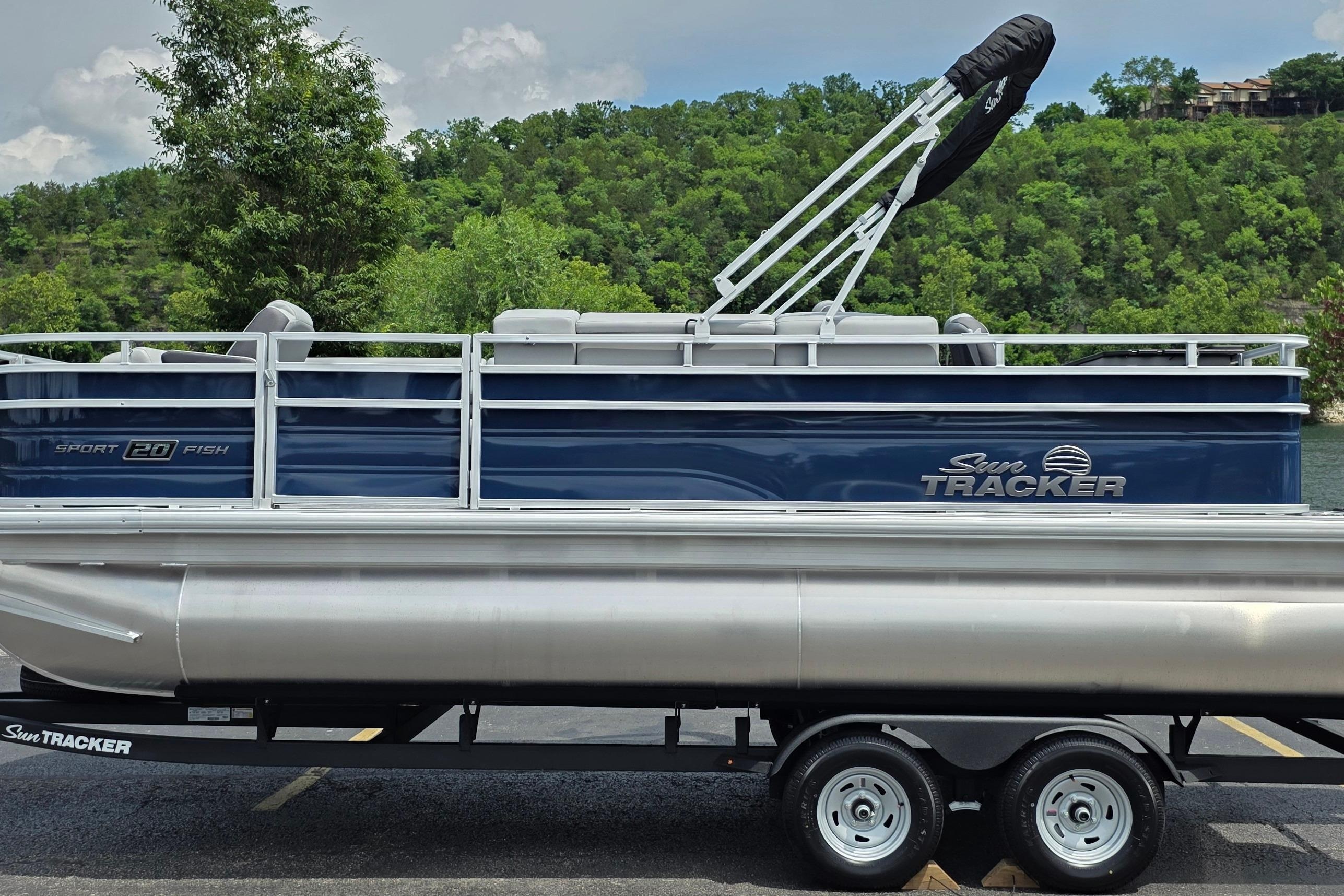 Image of 2026 SUN TRACKER SPORTFISH 20 DLX