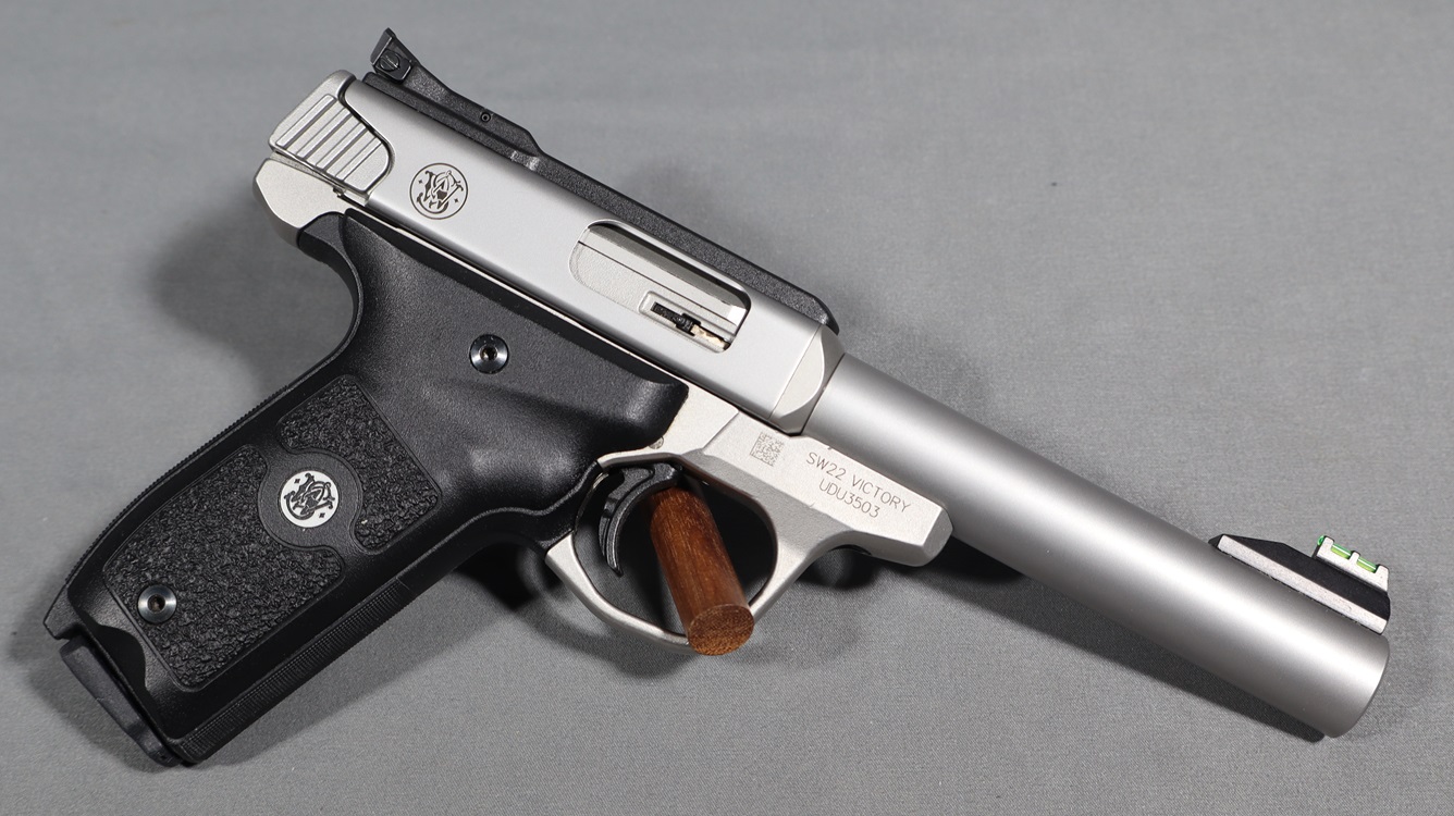 Image of Smith & Wesson~SW22 Victory~.22 Long Rifle