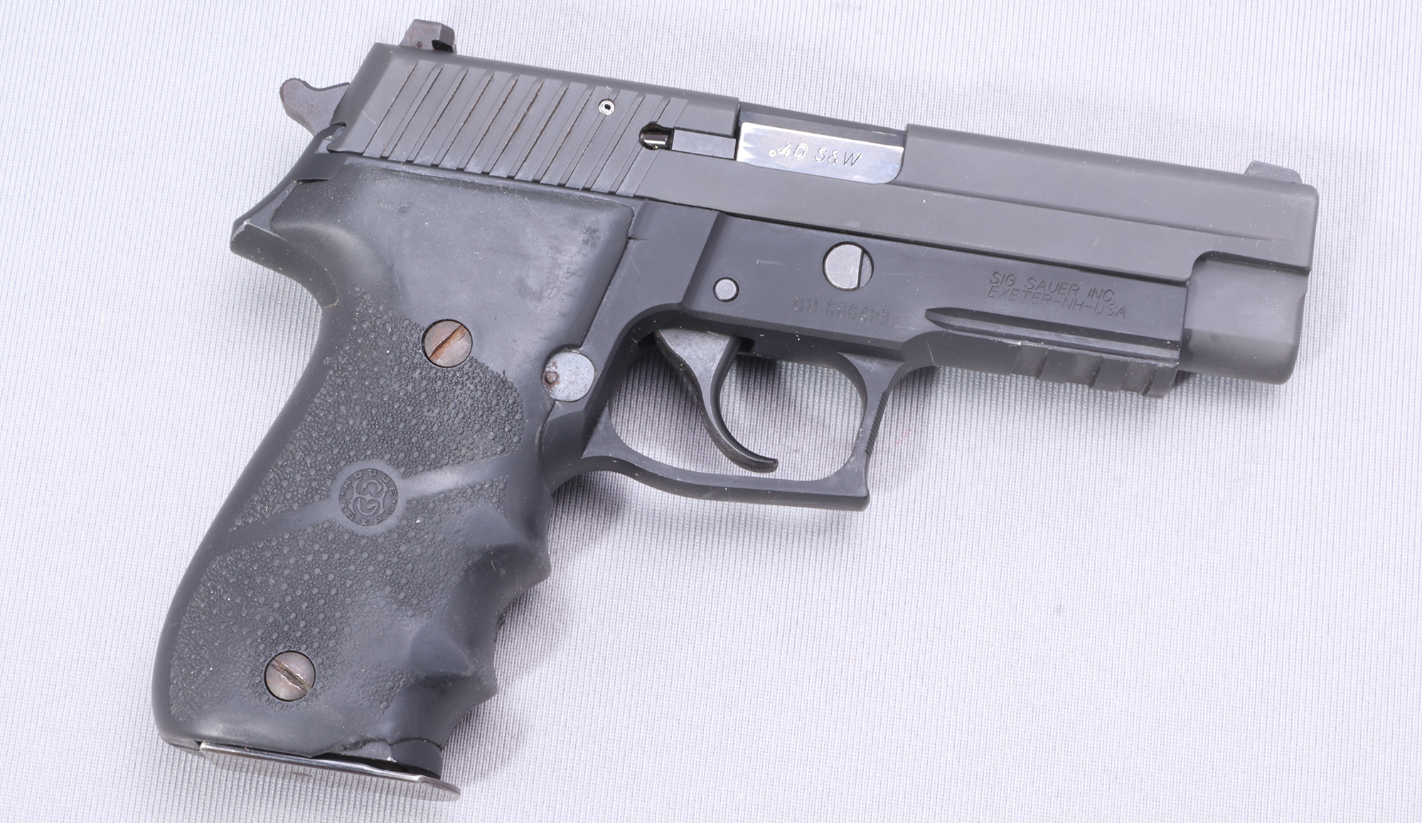 Image of SIG Sauer ~ P226 ~ 40 S&W