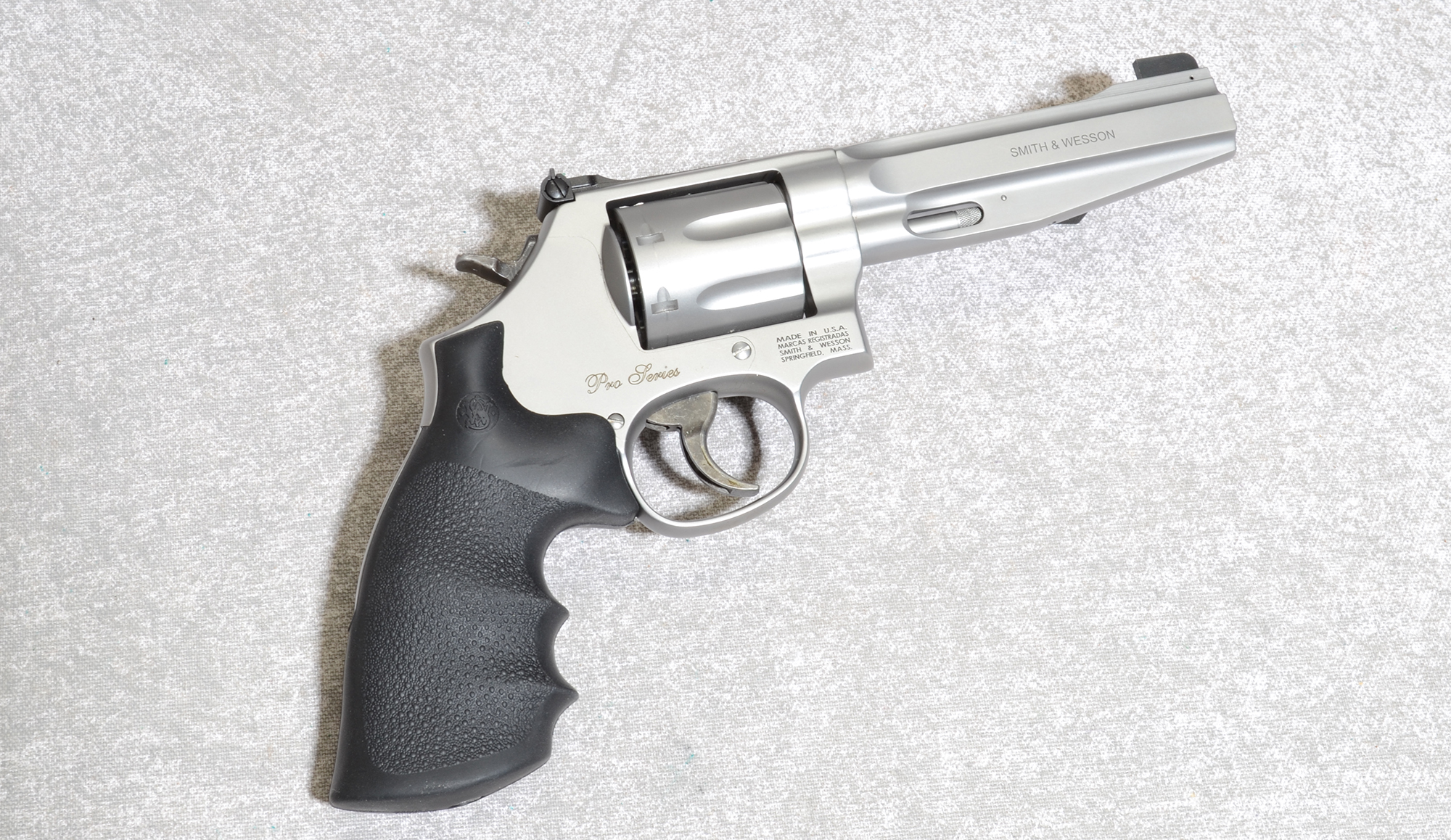 Smith & Wesson 686-6 Pro Series Revolver, .357 Magnum, 5" Barrel, 2 1/2 lbs. - Bass Pro Shops