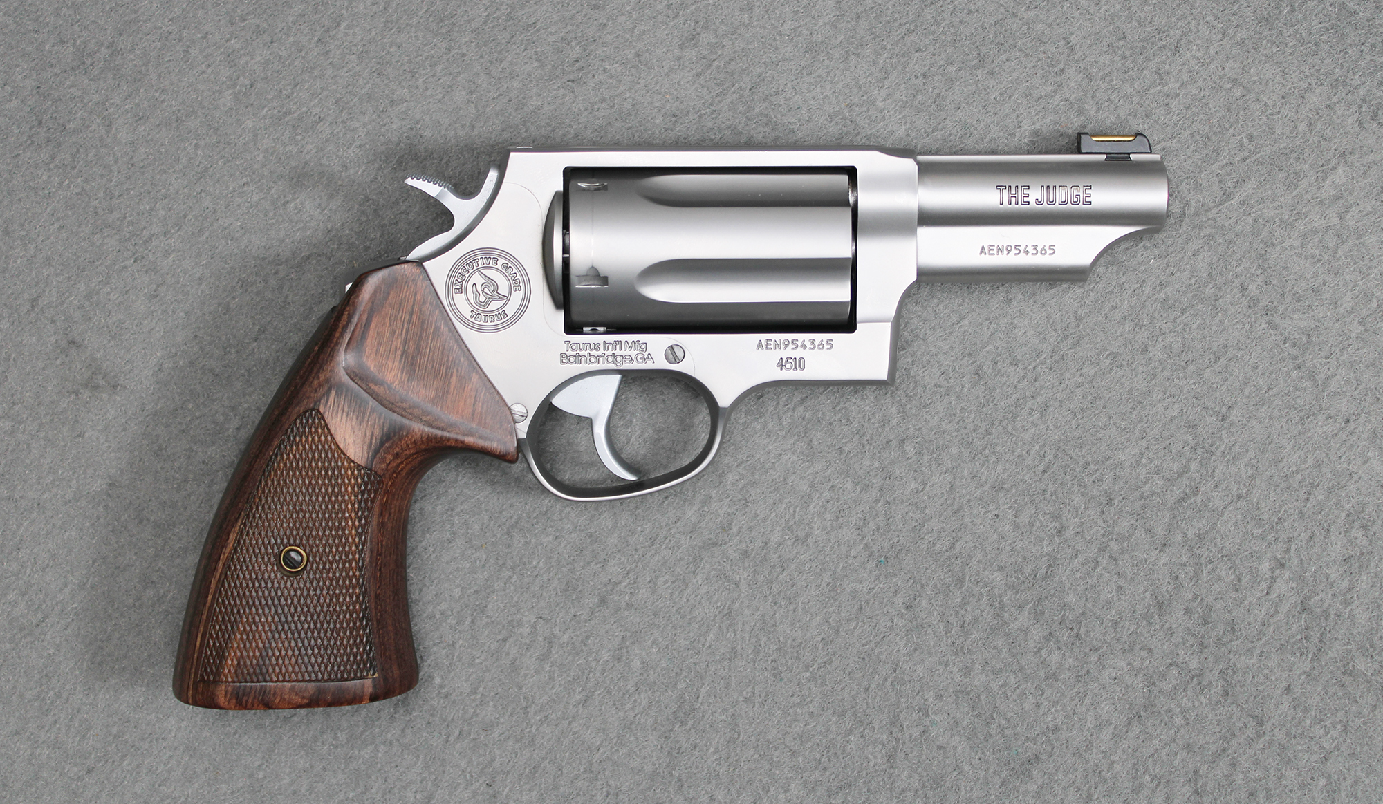 Taurus ~ The Judge Executive Grade ~ .45 Colt / .410 Bore - Bass Pro Shops