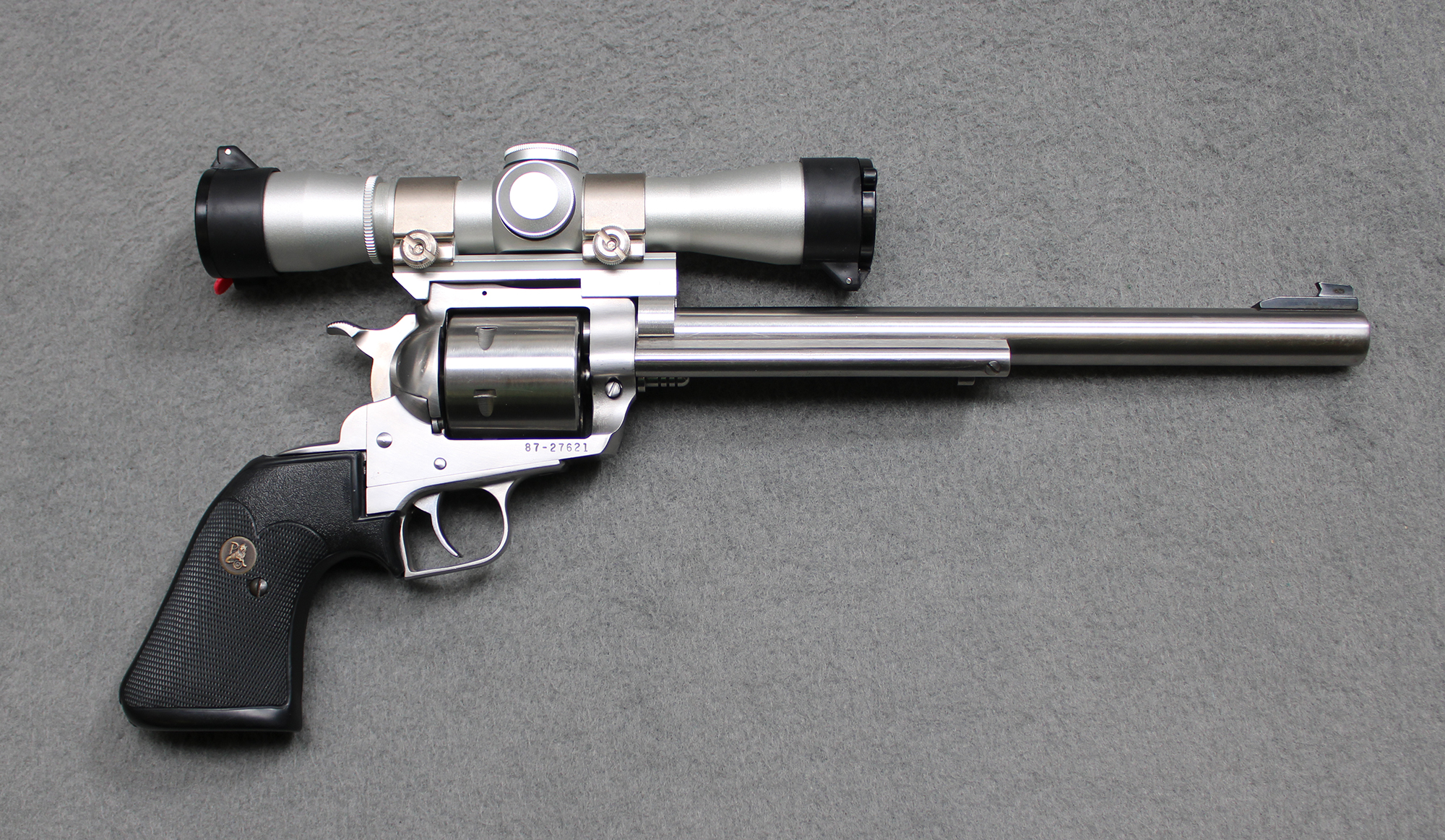 Image of Ruger ~ New Model Super Blackhawk ~ .44 Magnum