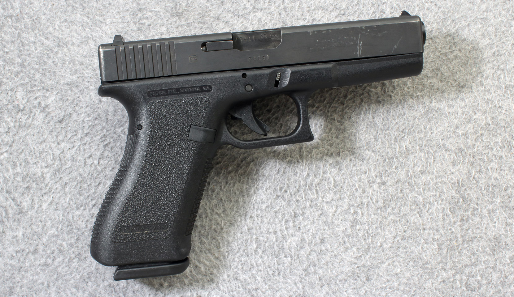 Image of Glock ~ G22 ~ .40 S&W