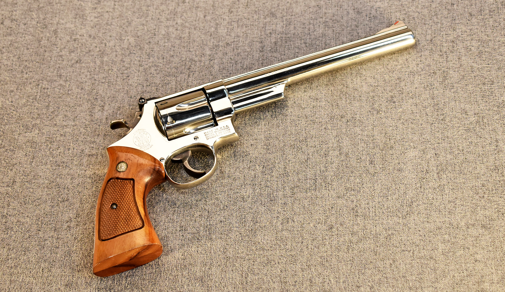 Smith &Wesson ~ Model 29-2 ~ .44 Mag. - Smith & Wesson