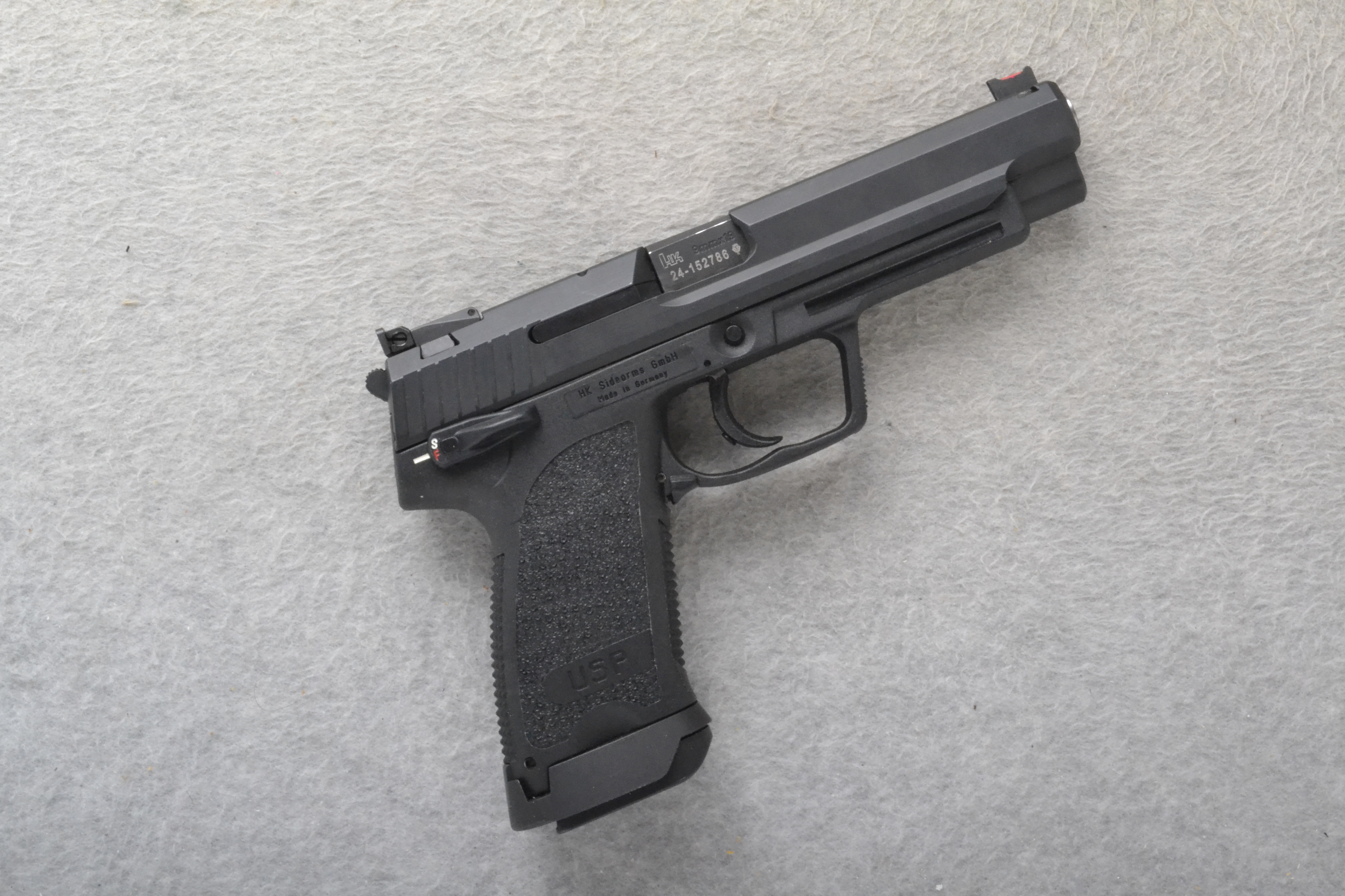 HK ~ USP Expert ~ 9MM Luger - 