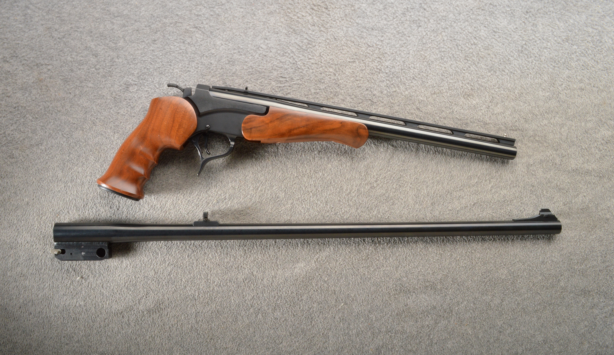 Image of Thompson Center ~ Encore ~ Two barrels ~ .45 Colt/270 Winchester