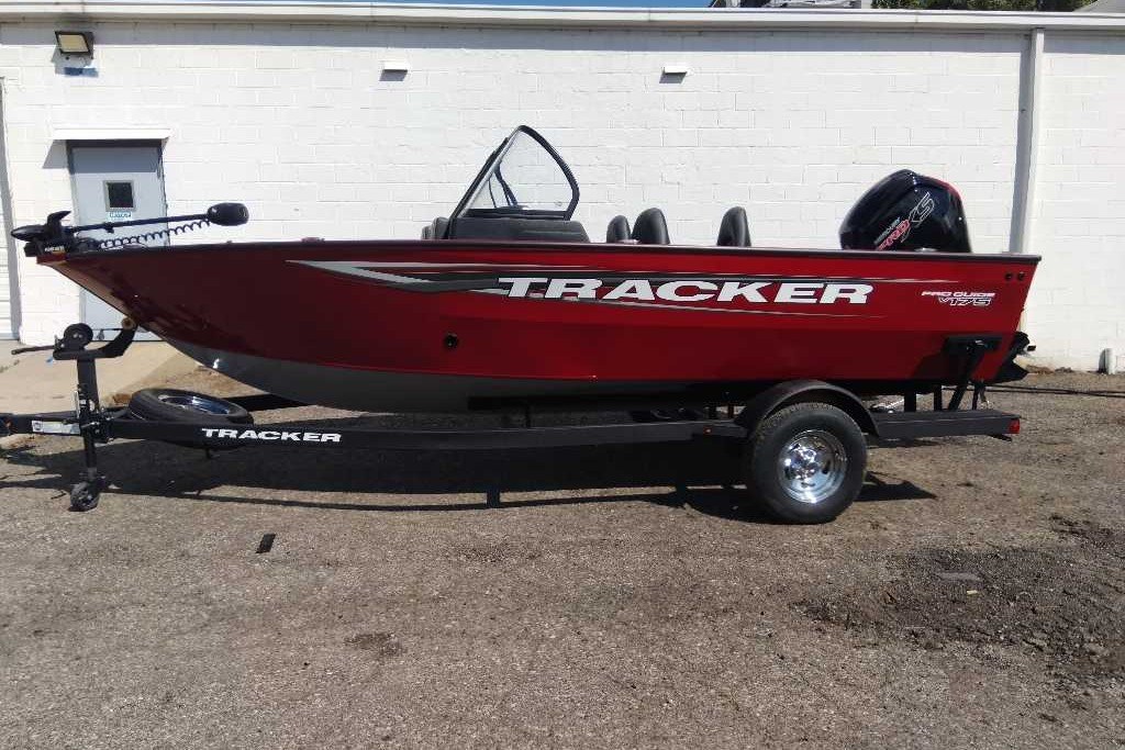 Image of 2026 TRACKER PRO GUIDE V-175 COMBO