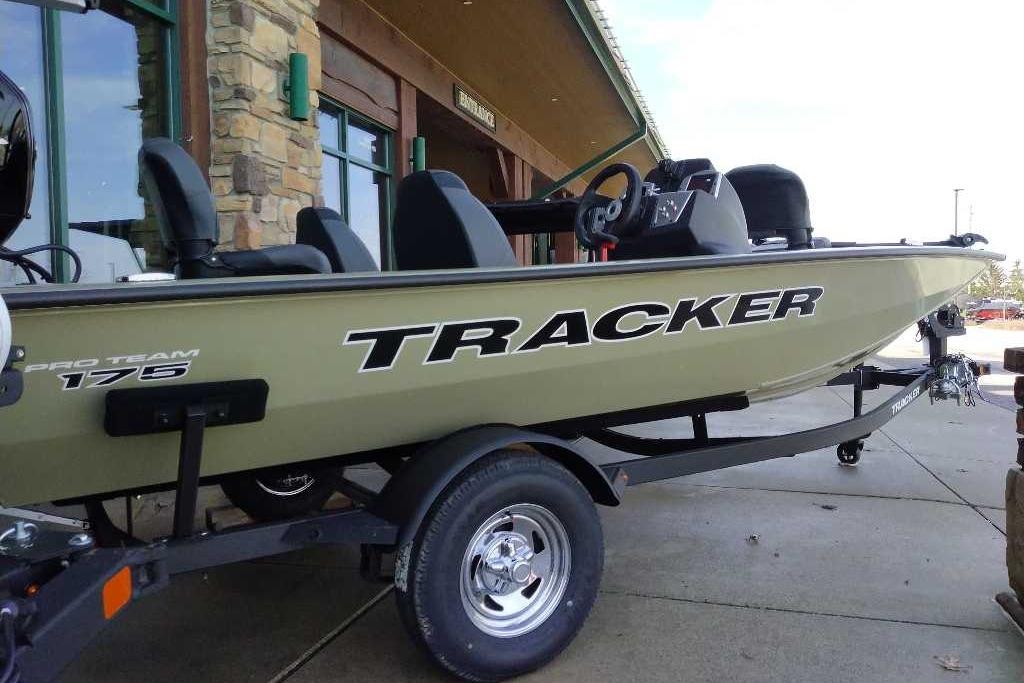 Image of 2026 TRACKER PRO TEAM 175