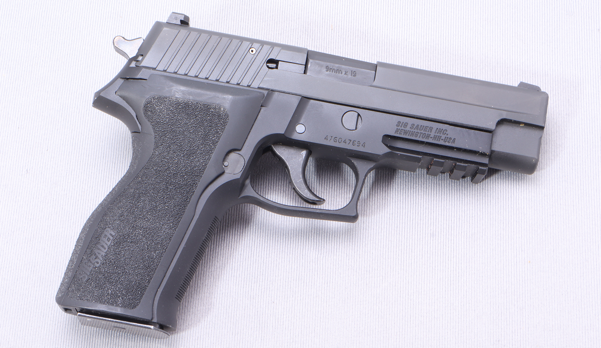 Image of SIG Sauer ~ P226 ~ 9mm