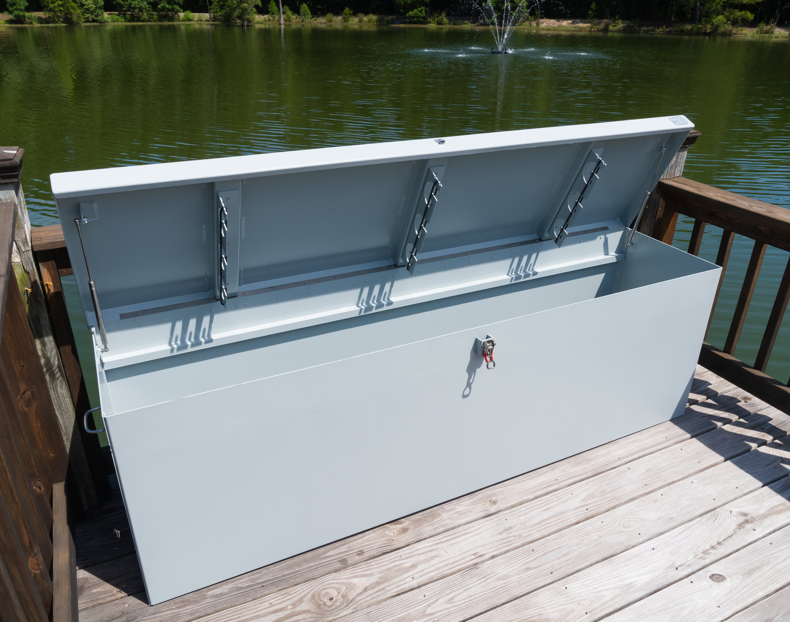 Image of American Feeder Dock Box