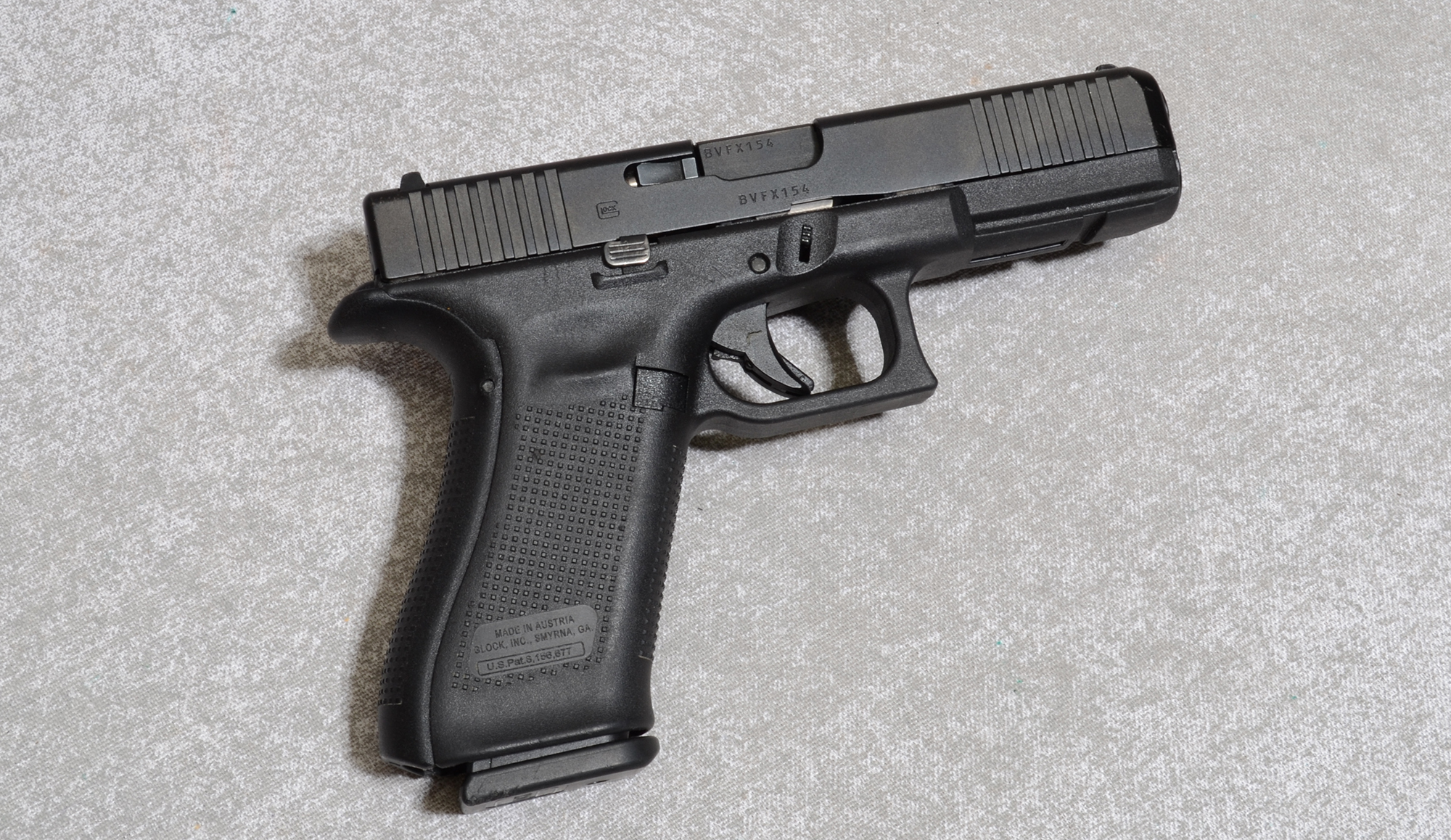 Glock 17 Gen 5 Pistol, 9mm Luger, 4.5 Inch Barrel, 1.75 lbs. - Bass Pro Shops
