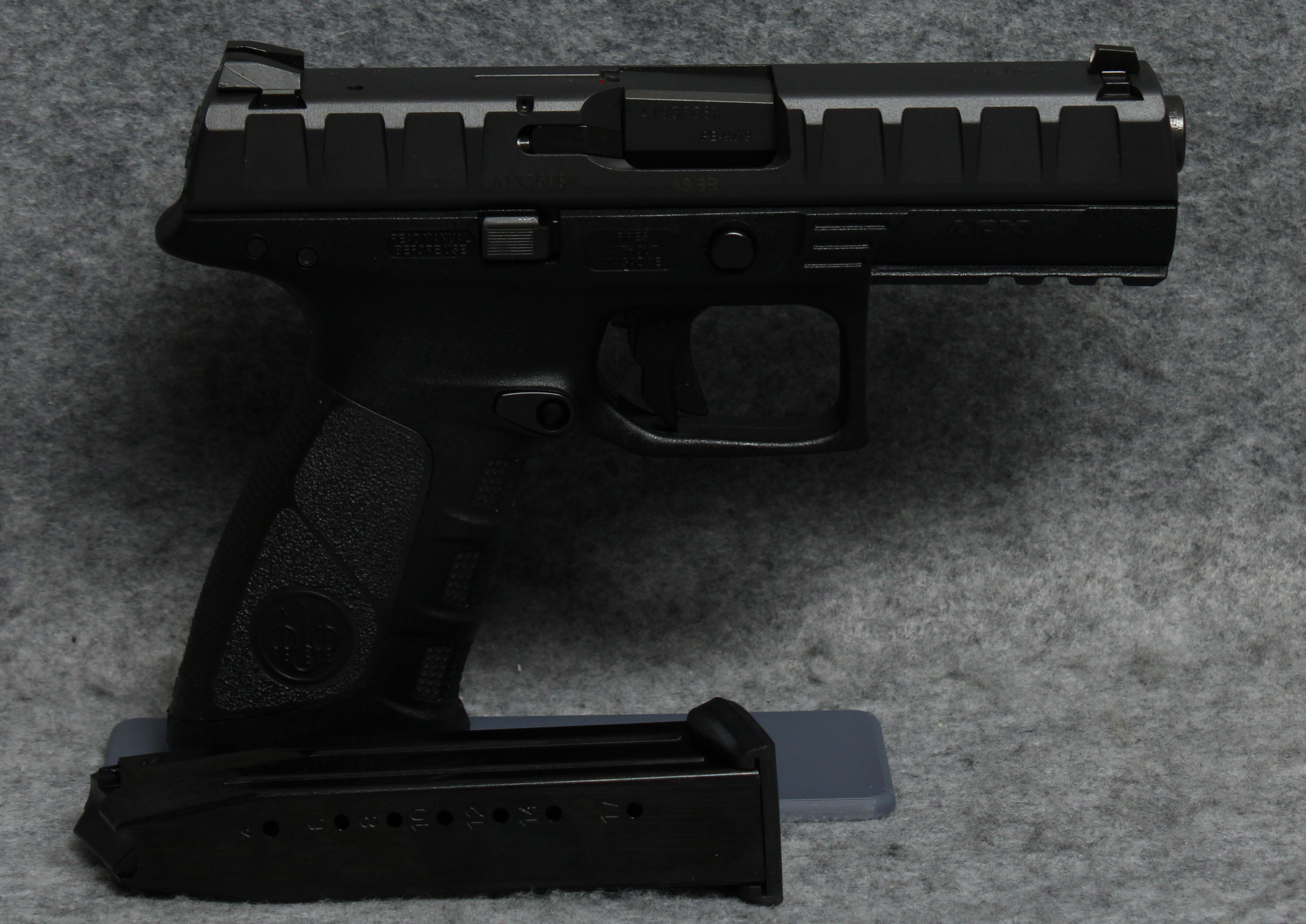 Beretta ~ APX ~ 9MM Luger - Beretta