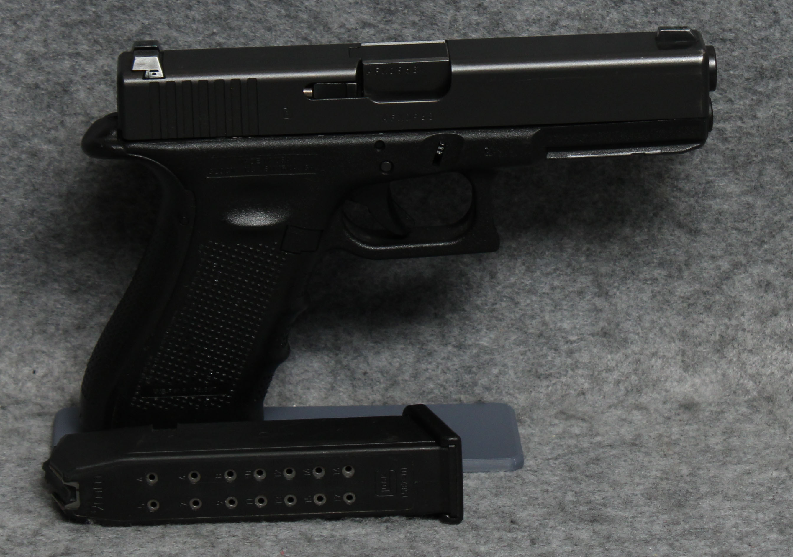 Image of Glock ~ 17 Gen 4 ~ 9MM Luger