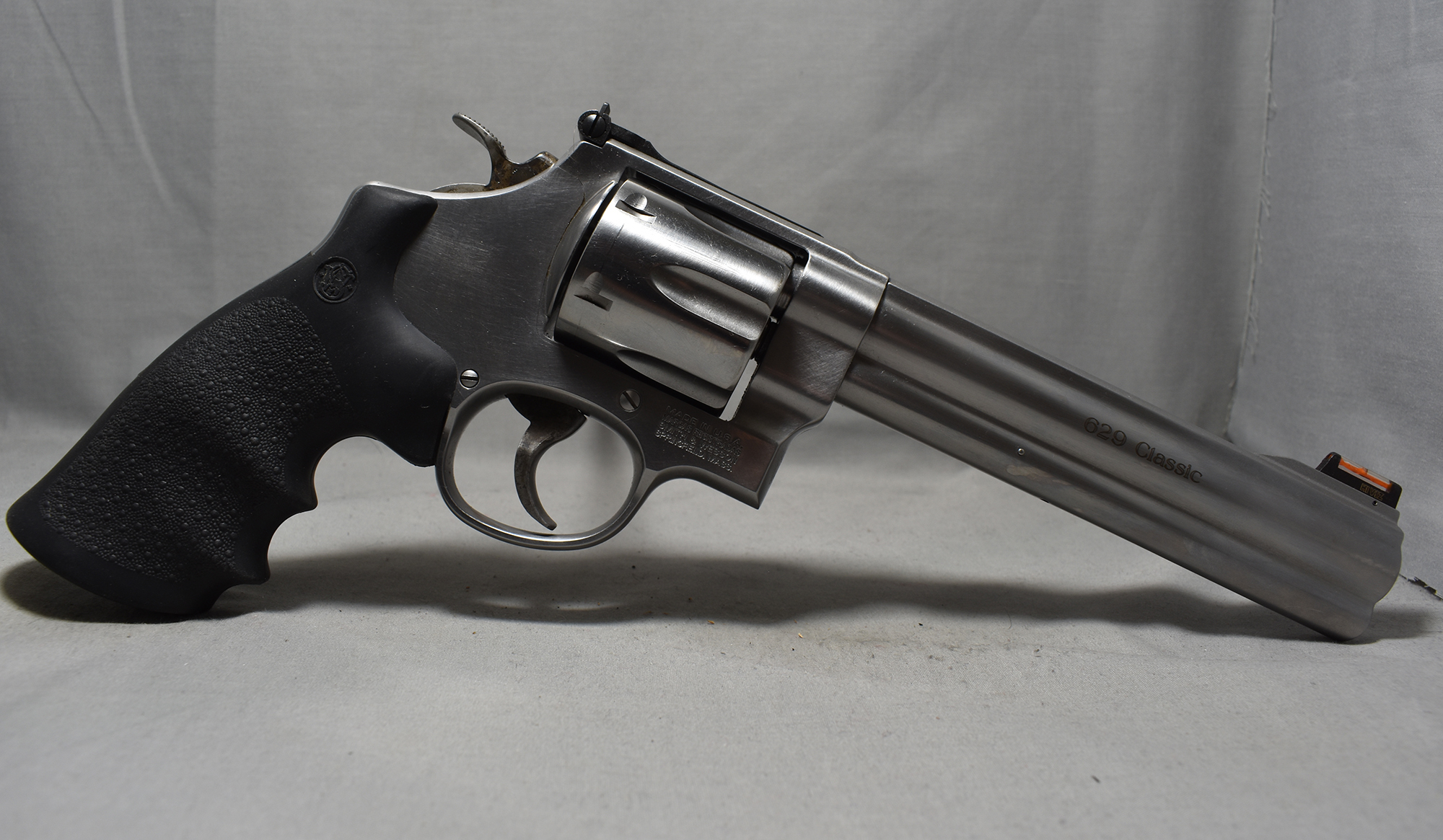 Smith &Wesson ~ Model 629-6 Classic ~ .44 Magnum - Smith & Wesson