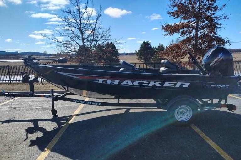 Image of 2026 TRACKER SUPER GUIDE V-16 T