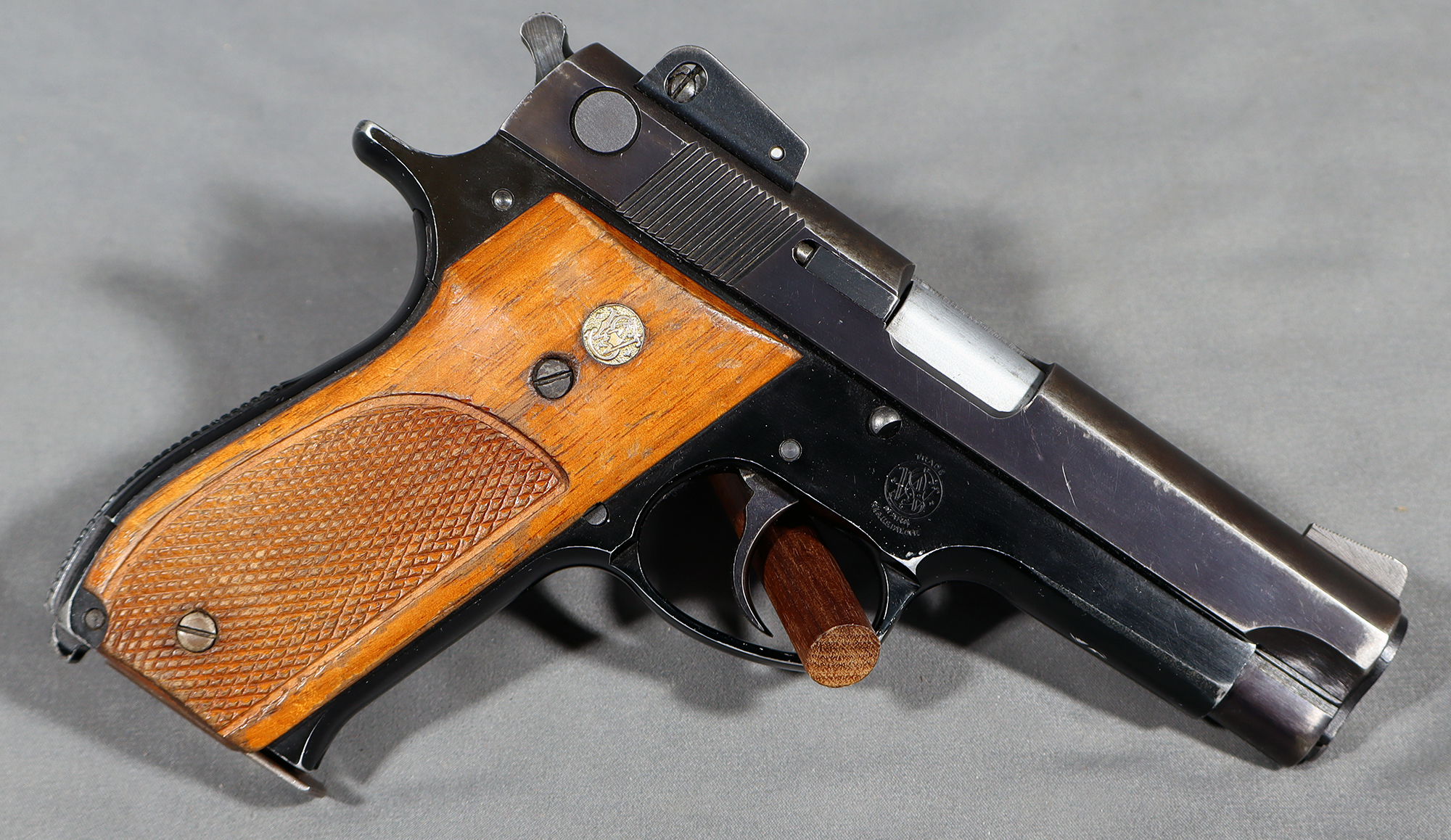 Image of Smith & Wesson ~ 439 ~ 9mm Luger