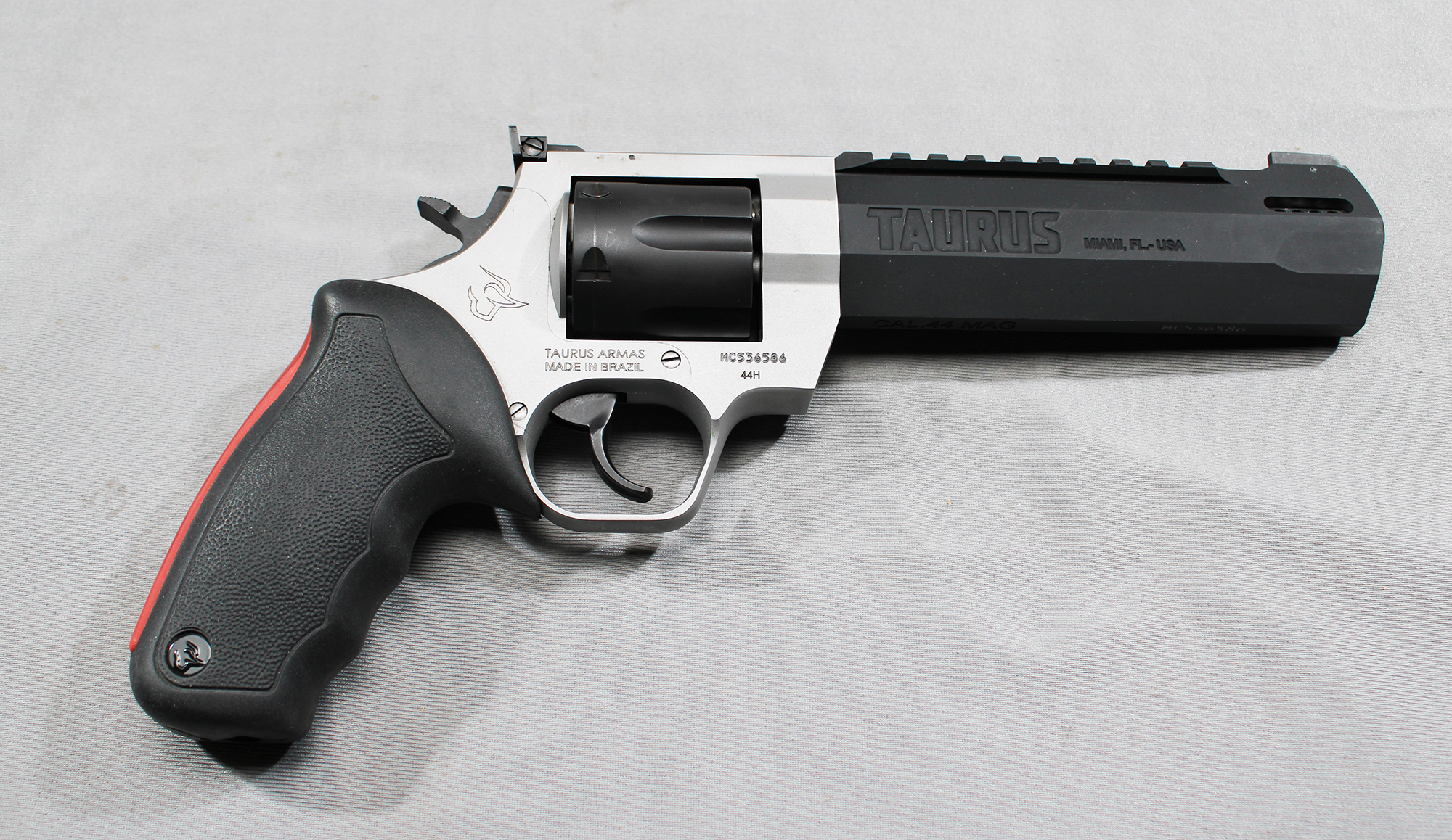 Image of Taurus~ Raging Hunter~ .44 mag