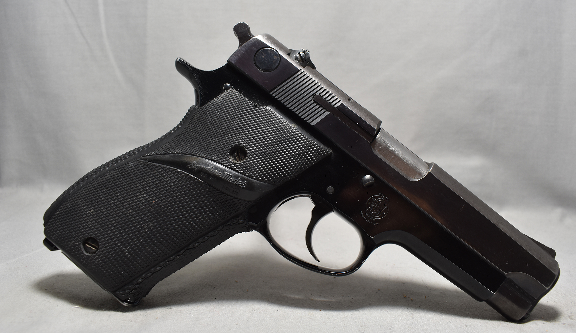 Image of Smith & Wesson ~ Model 39-2 ~ 9mm Luger