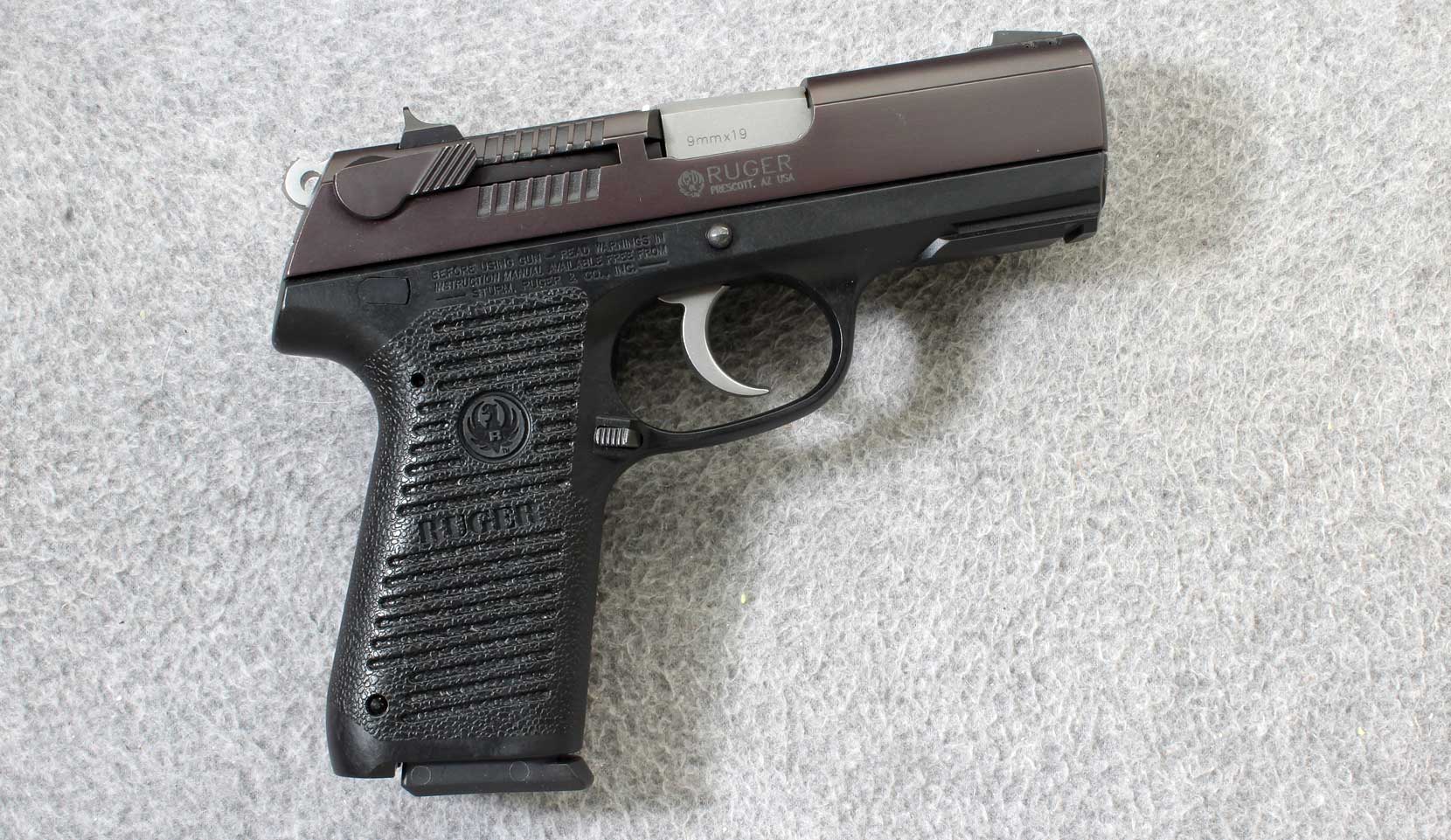Image of Ruger ~ P95 Model 13015 ~ 9mm Para.