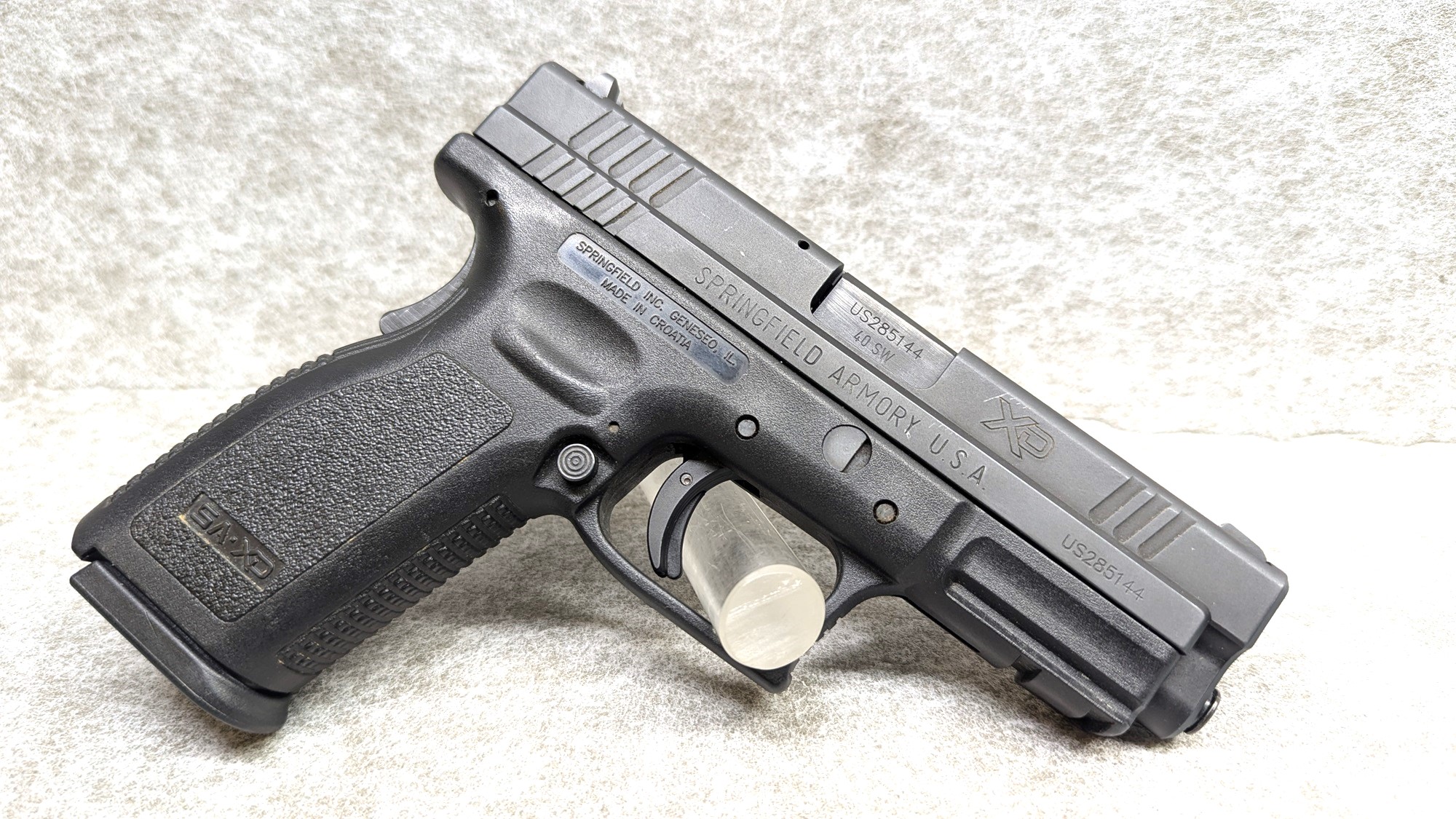 Image of Springfield Armory ~ XD-40 ~ .40 S&W