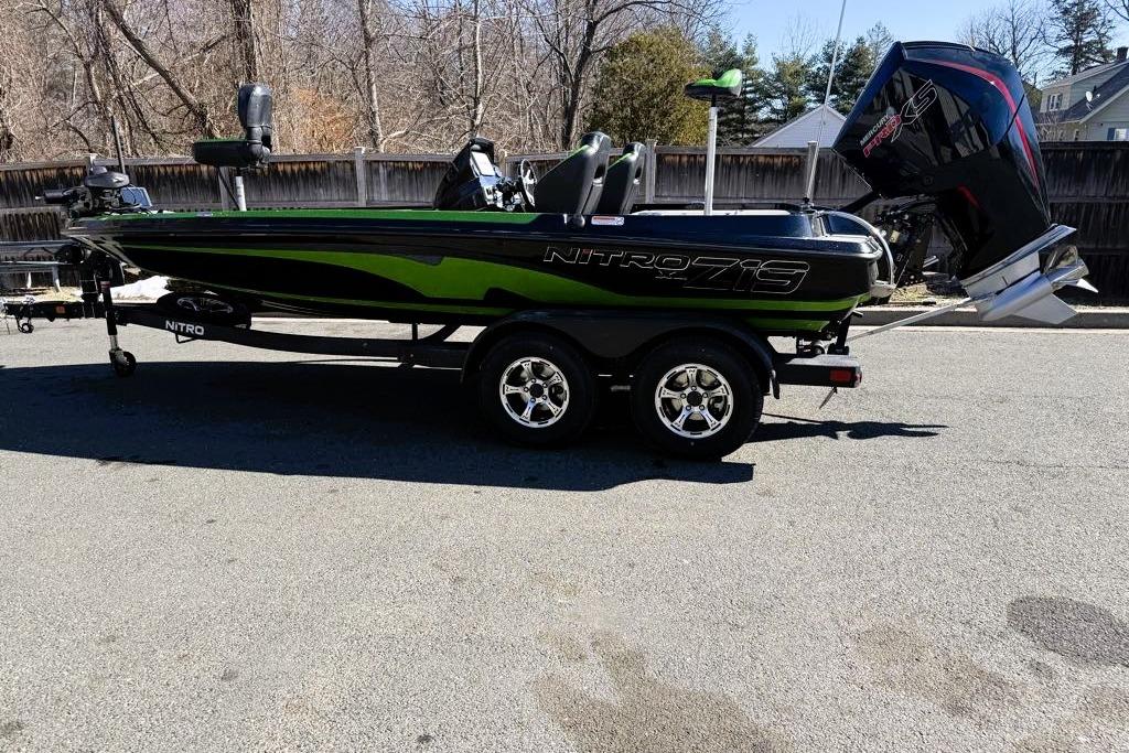 2026 NITRO Z19 XL PRO - Bass Pro Shops