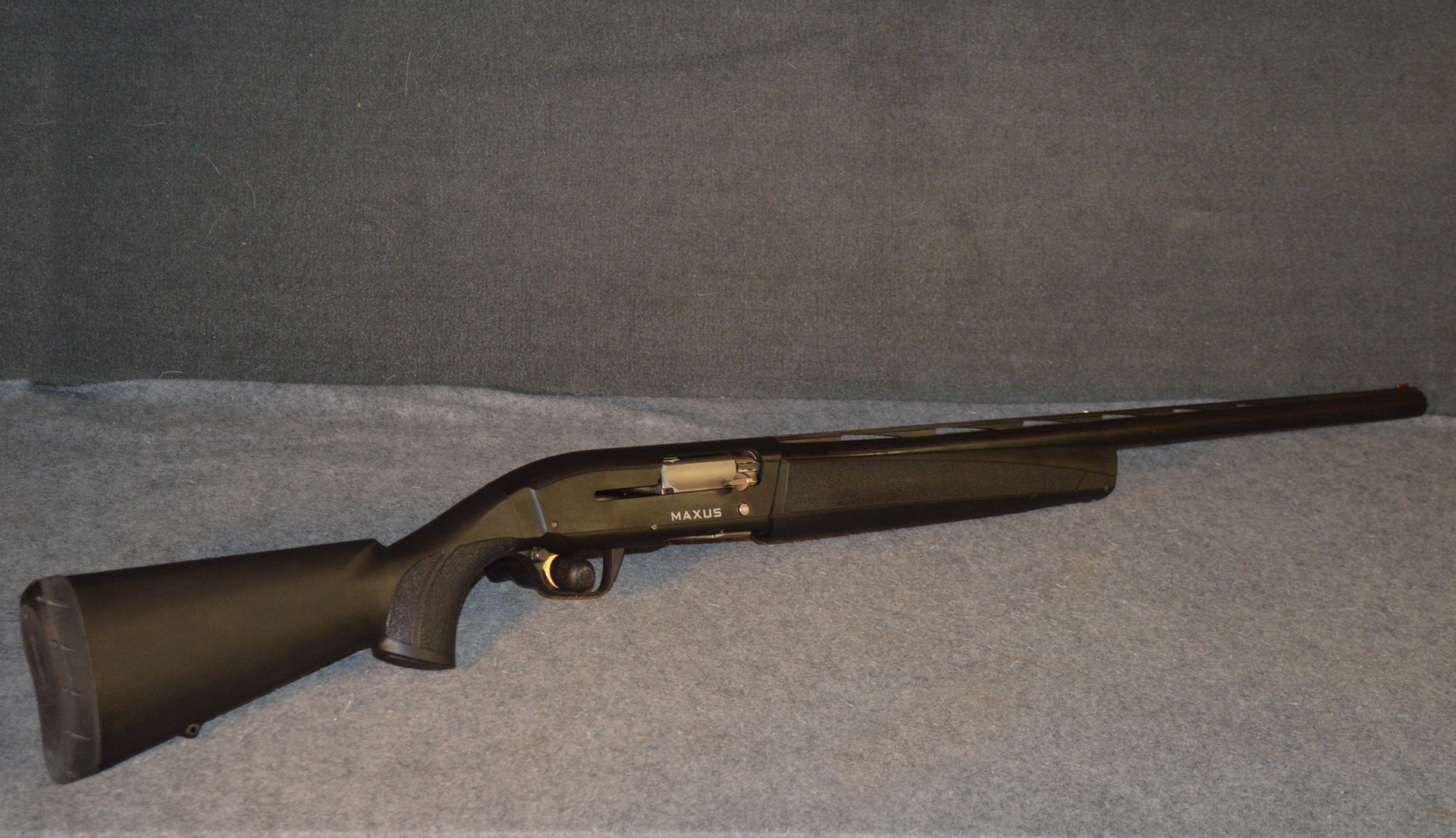 Browning ~ Maxus ~ 12 Gauge - Browning