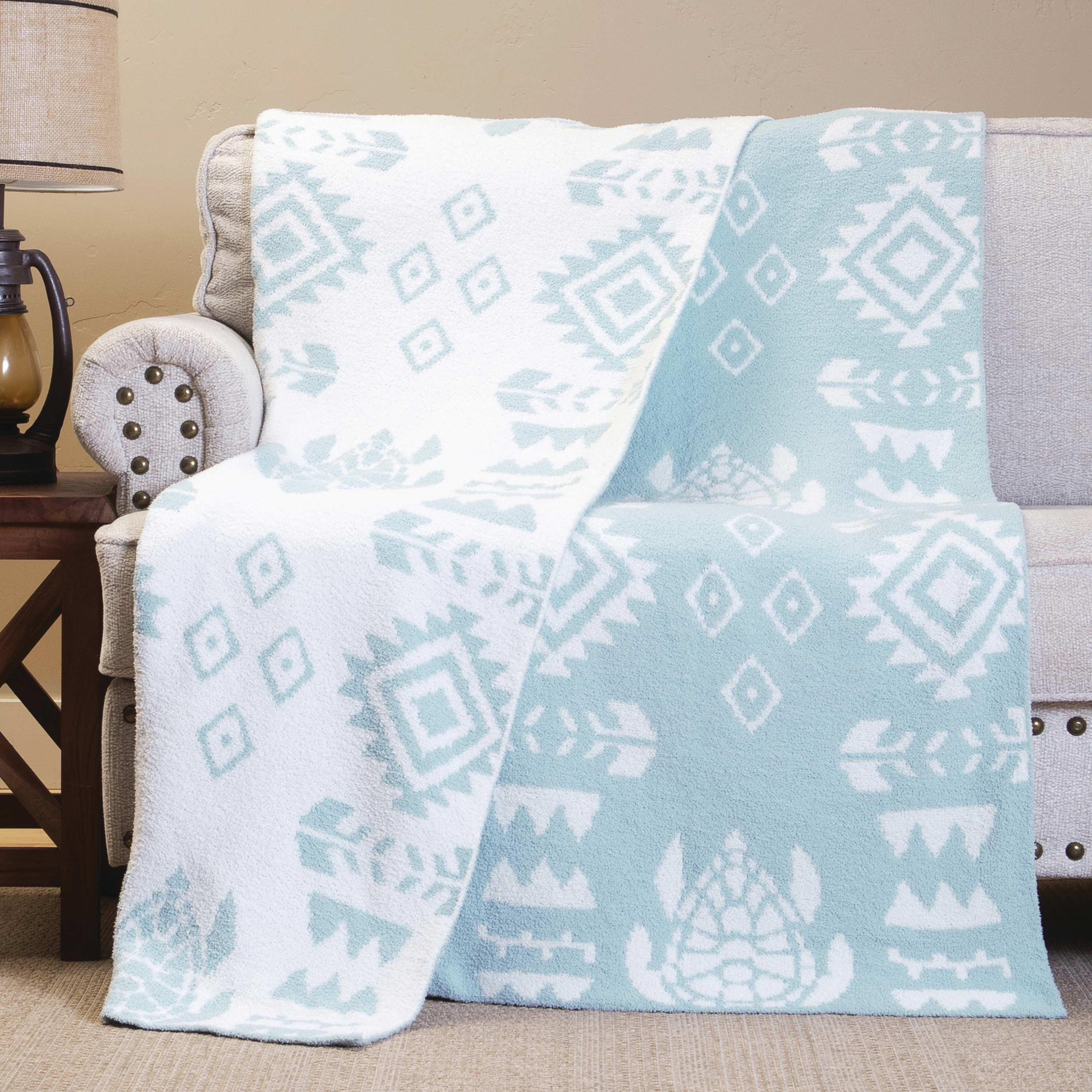 Image of Carstens, Inc. Stretchy Throw Blanket - Seaglass