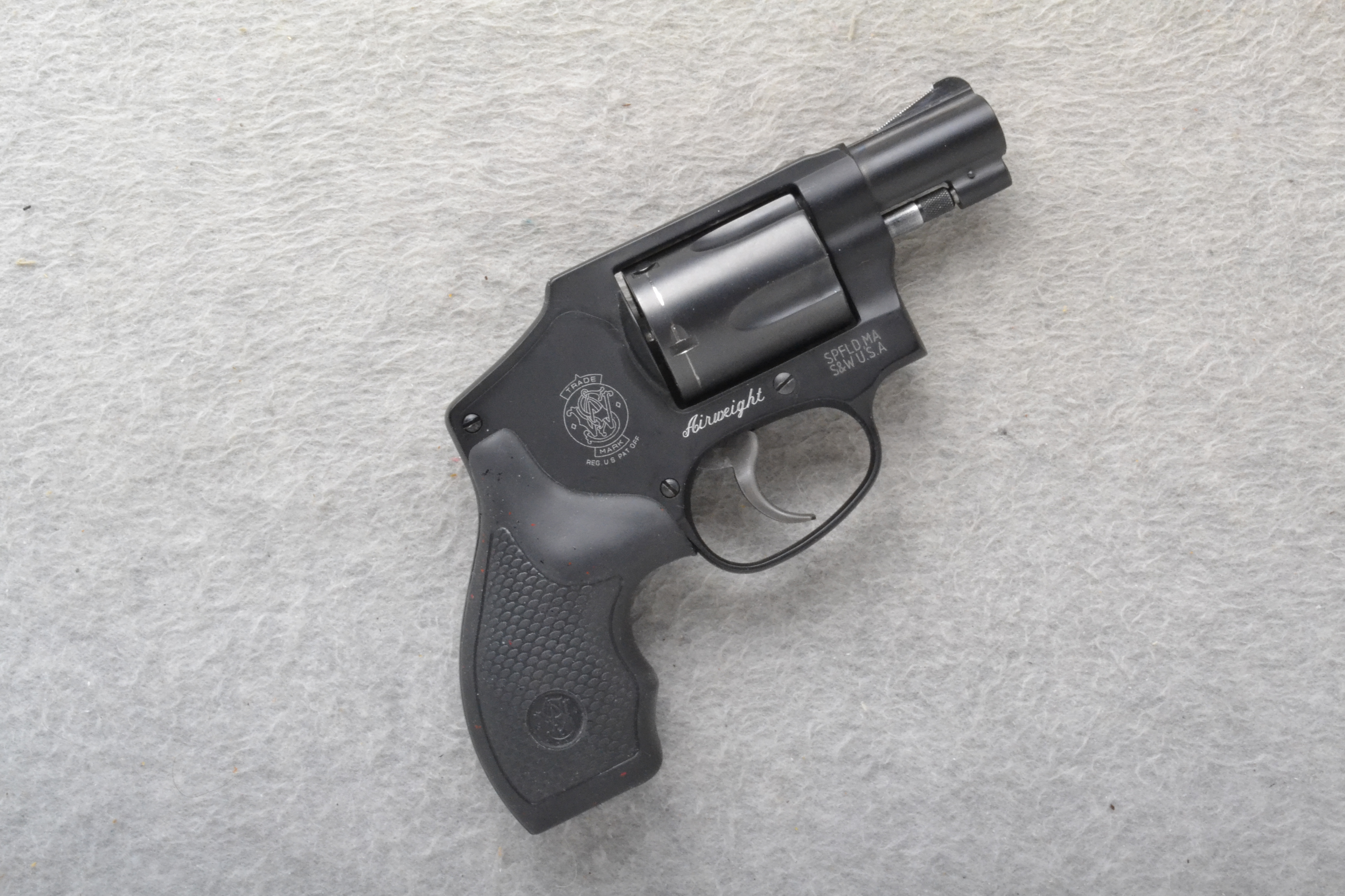 Image of Smith & Wesson ~ 442-1 ~ .38 S&W Special + P