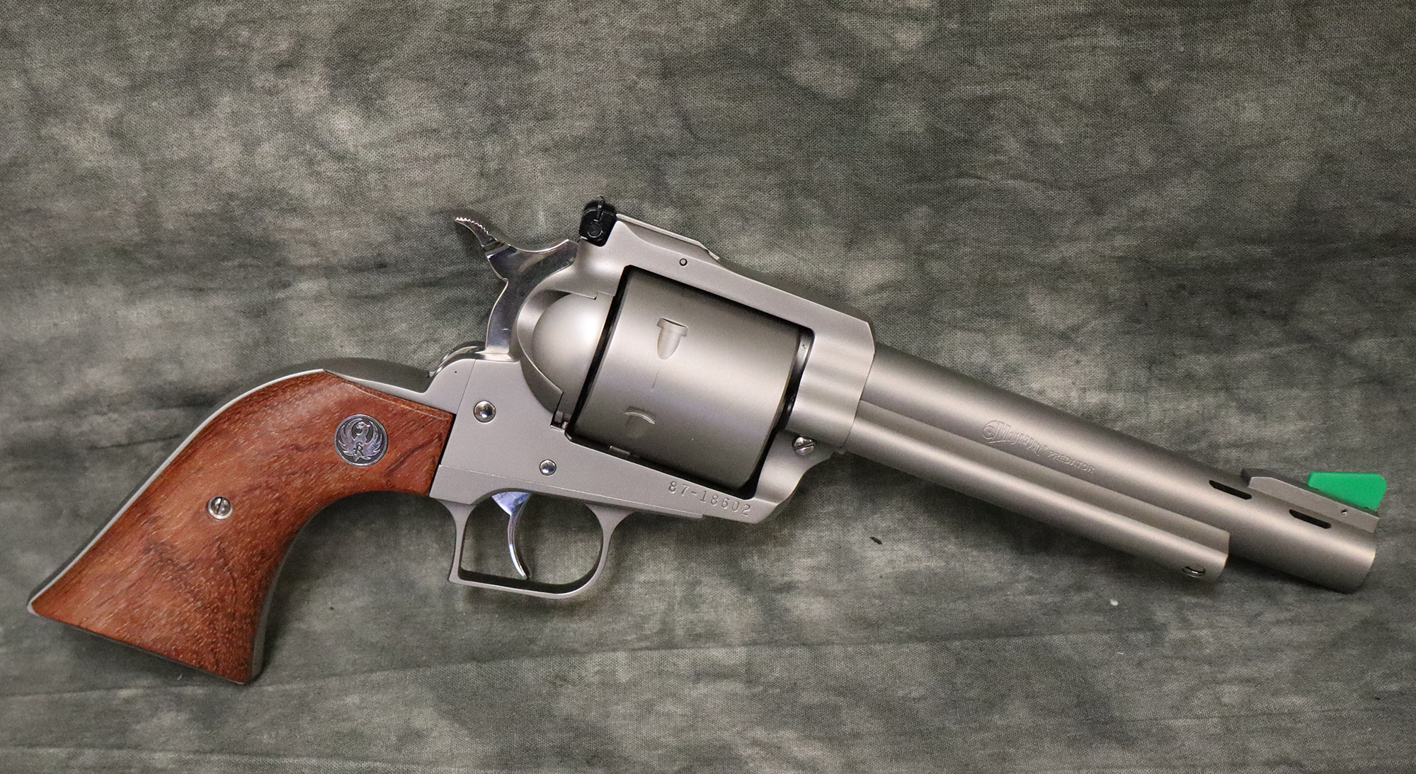 Ruger~New Model Super Blackhawk~44 Magnum - Bass Pro Shops