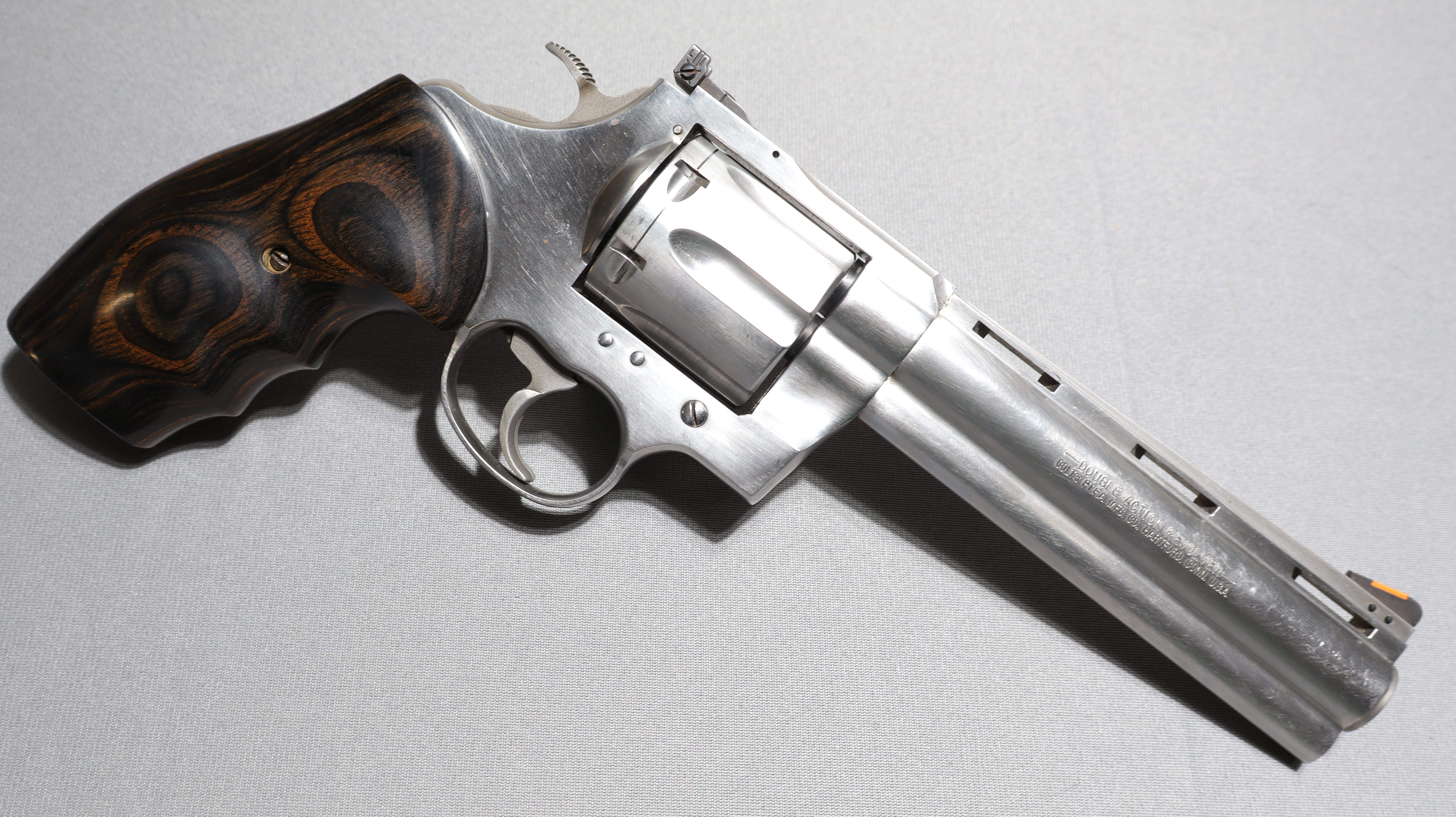 Colt Anaconda .44 MAG - Colt