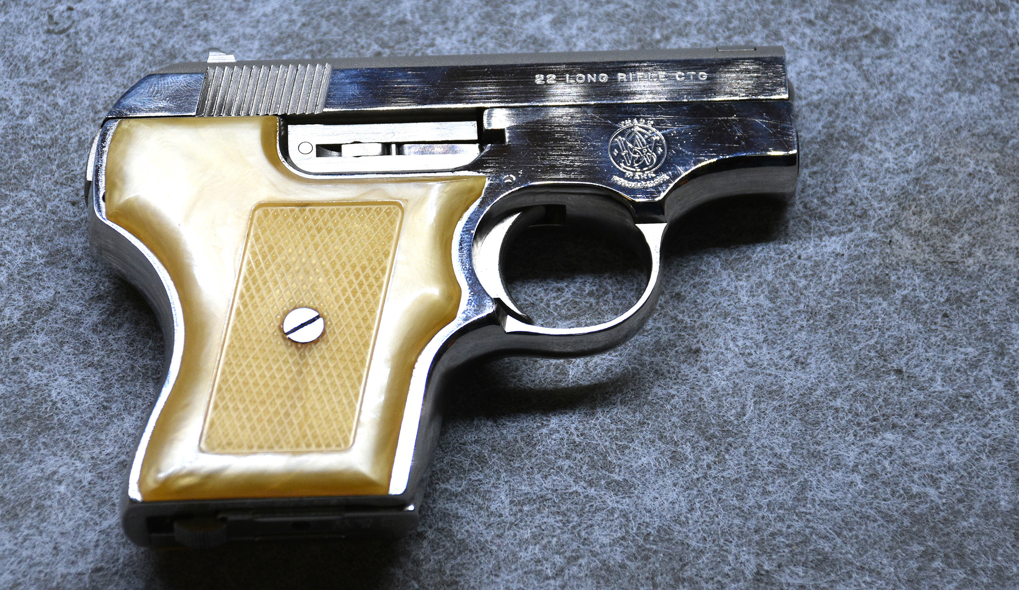 Image of "Smith & Wesson~ 61-3 ""Escort""~ .22 Long Rifle"