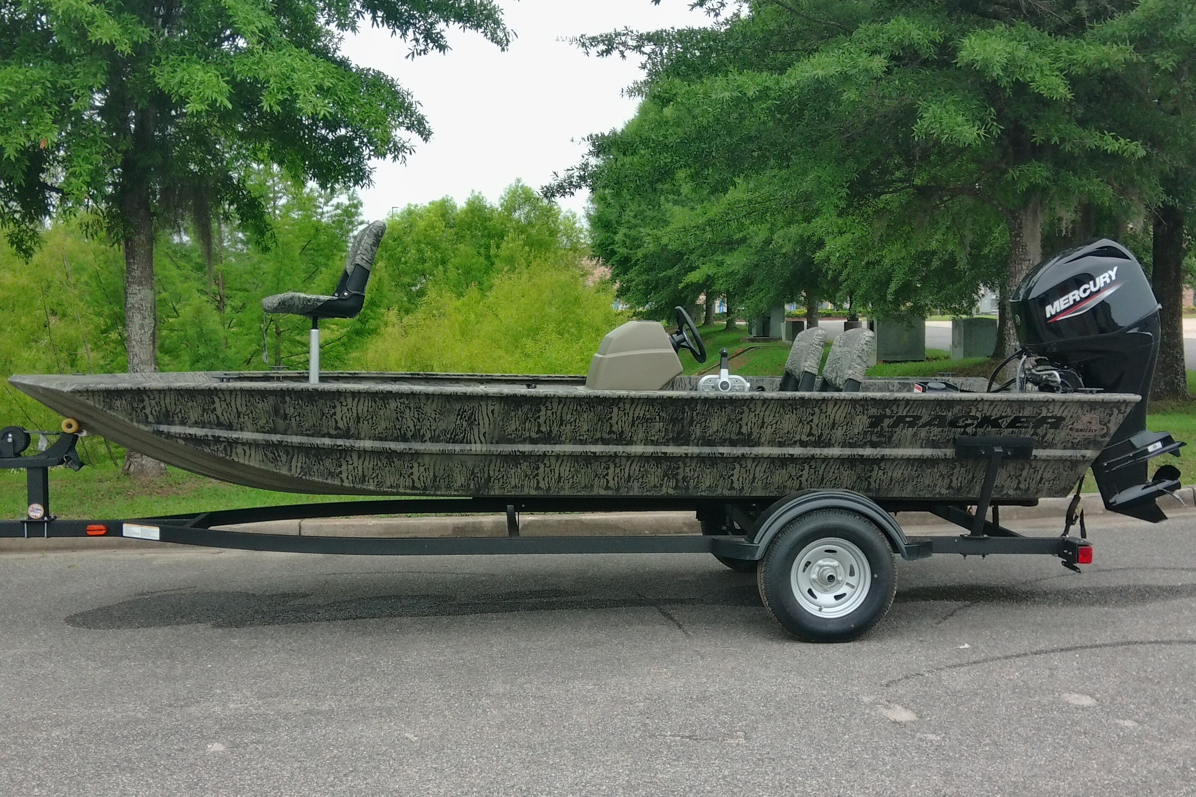  2026 TRACKER GRIZZLY 1754 SC - $22915.00 at Bass Pro Shops