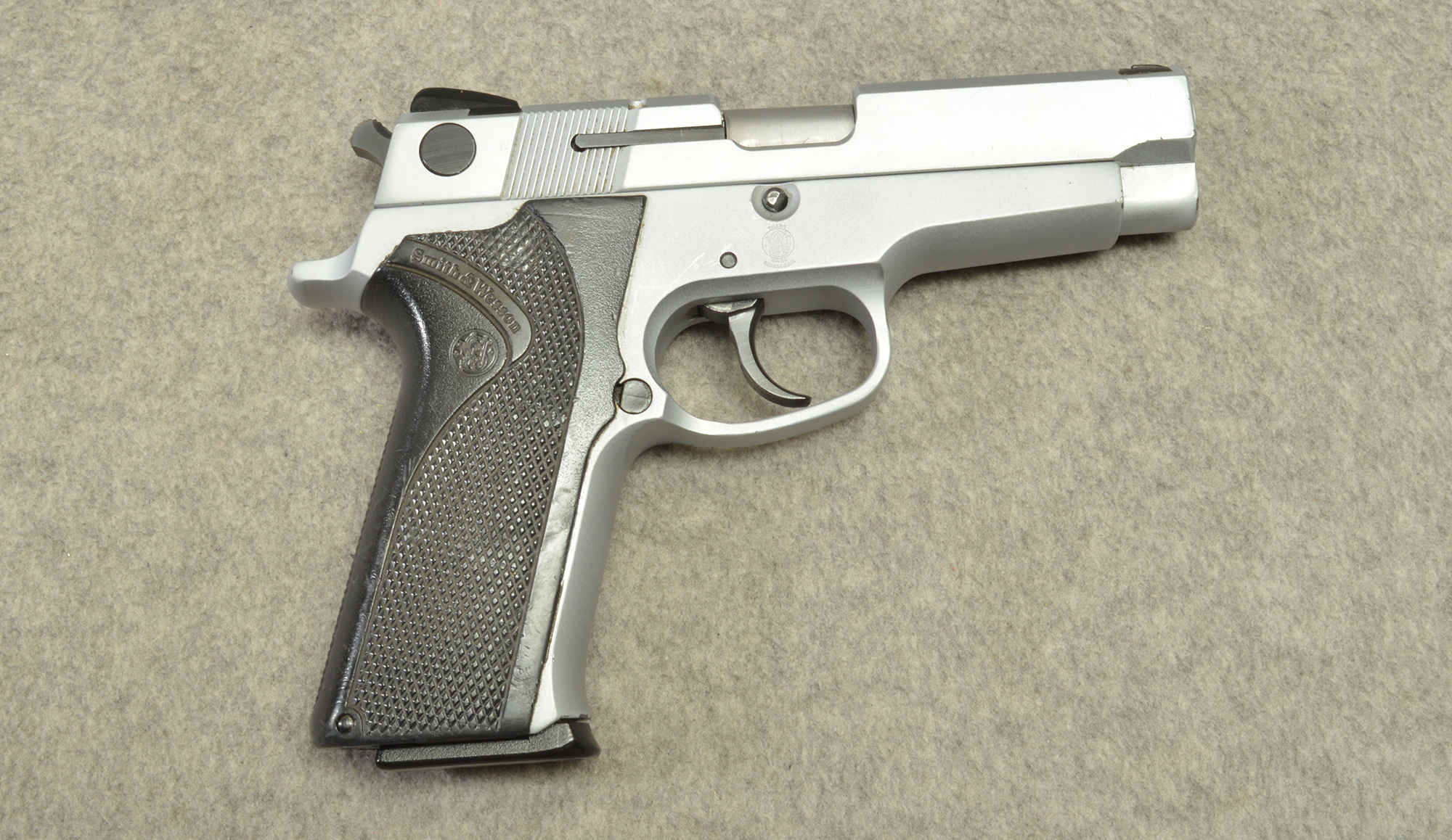 Smith &Wesson ~ 910 ~ 9mm - Smith & Wesson