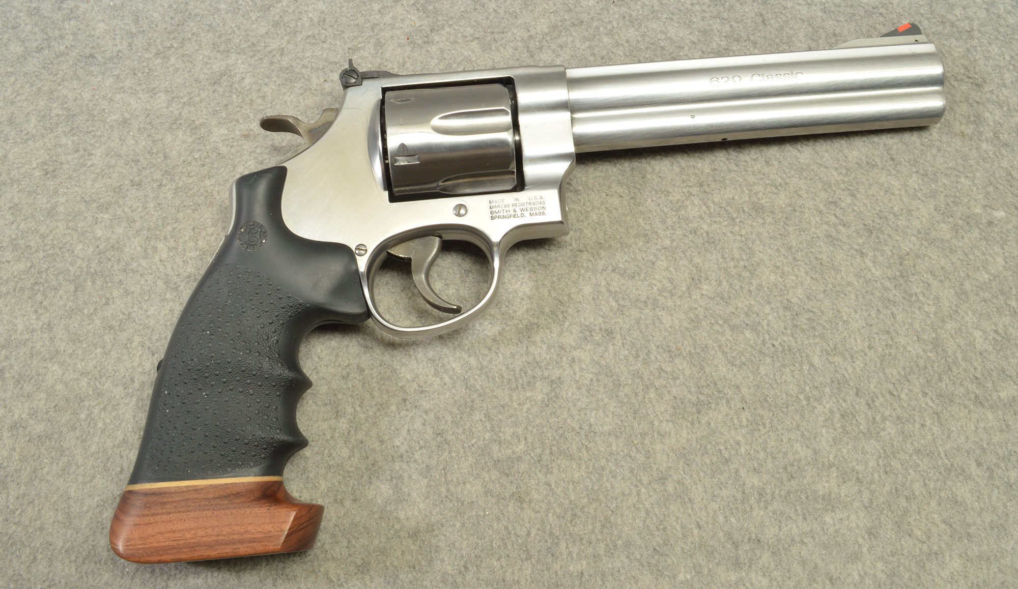 Image of Smith & Wesson ~ 629 Classic ~ .44 Magnum
