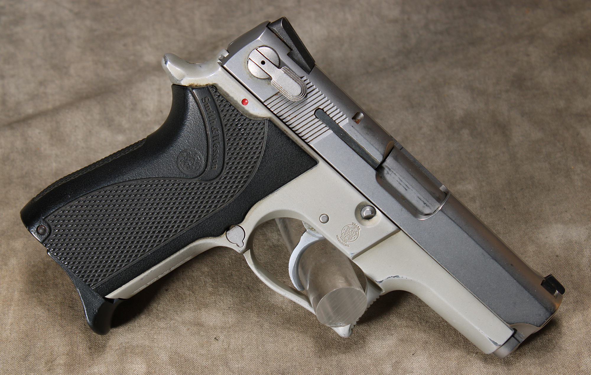 Image of Smith & Wesson - 6906 - 9MM