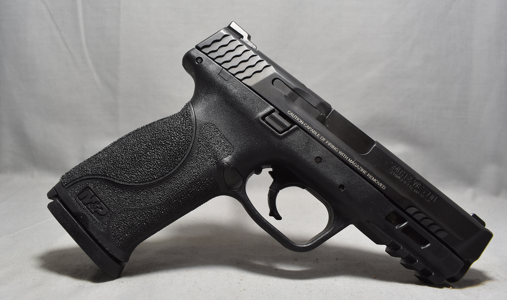 Smith &Wesson ~ M&ampP40 2.0 ~ .40 S&ampW - Smith & Wesson