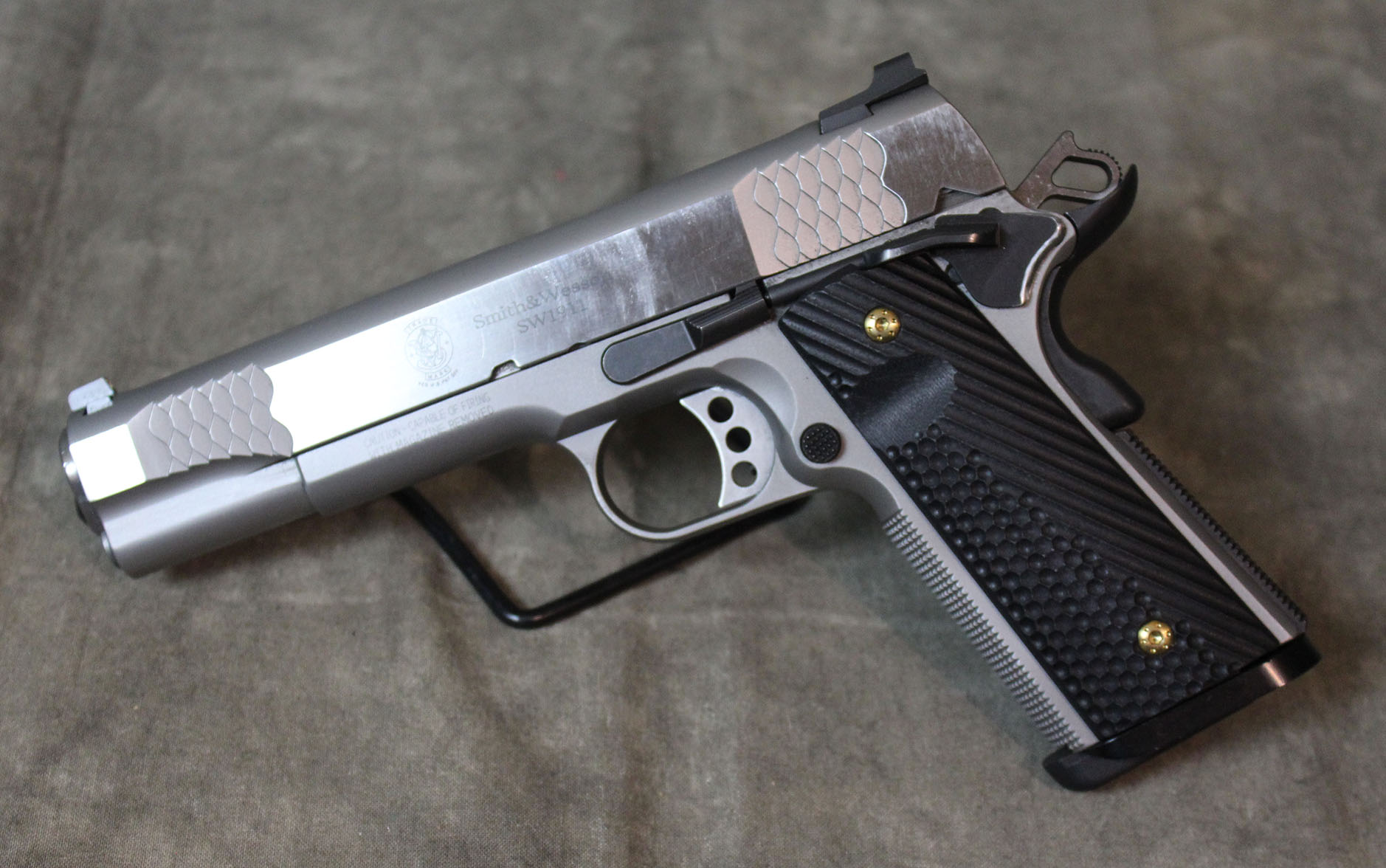 Image of Smith & Wesson ~ SW1911 ~ .45