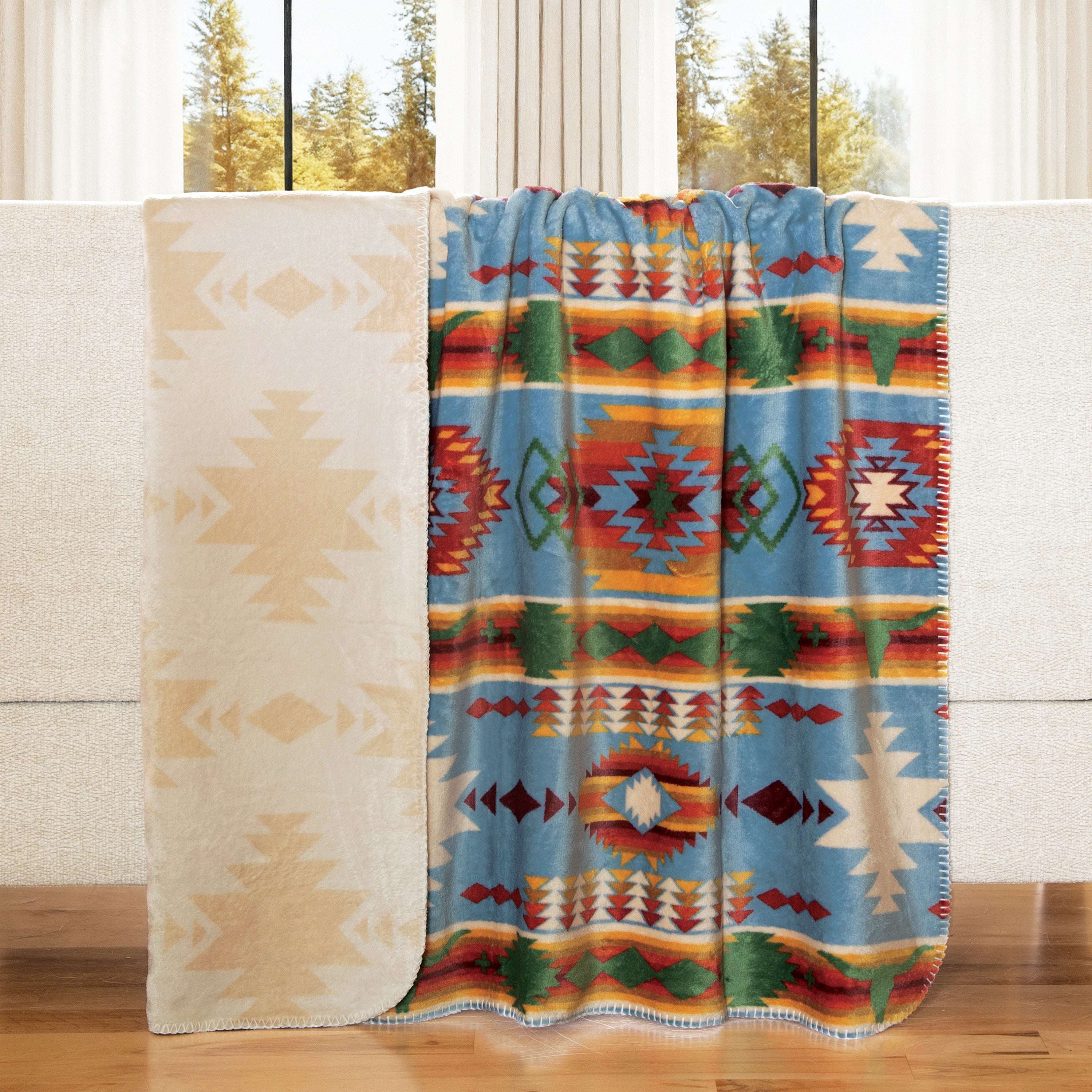 Image of Carstens, Inc. Reversible Printed Plush Throw - Wrangler Rio Grande