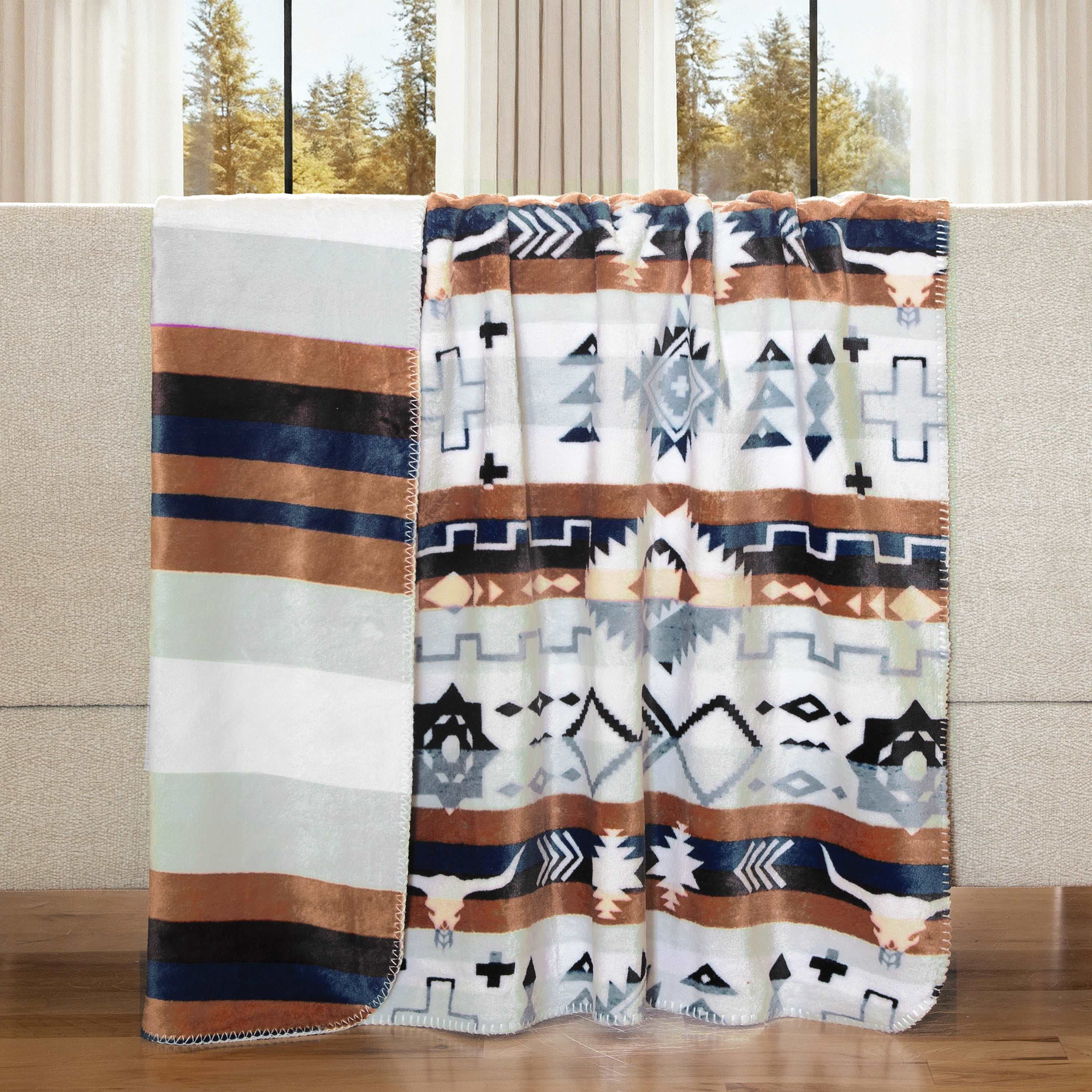 Image of Carstens, Inc. Reversible Printed Plush Throw - Wrangler Limestone Butte