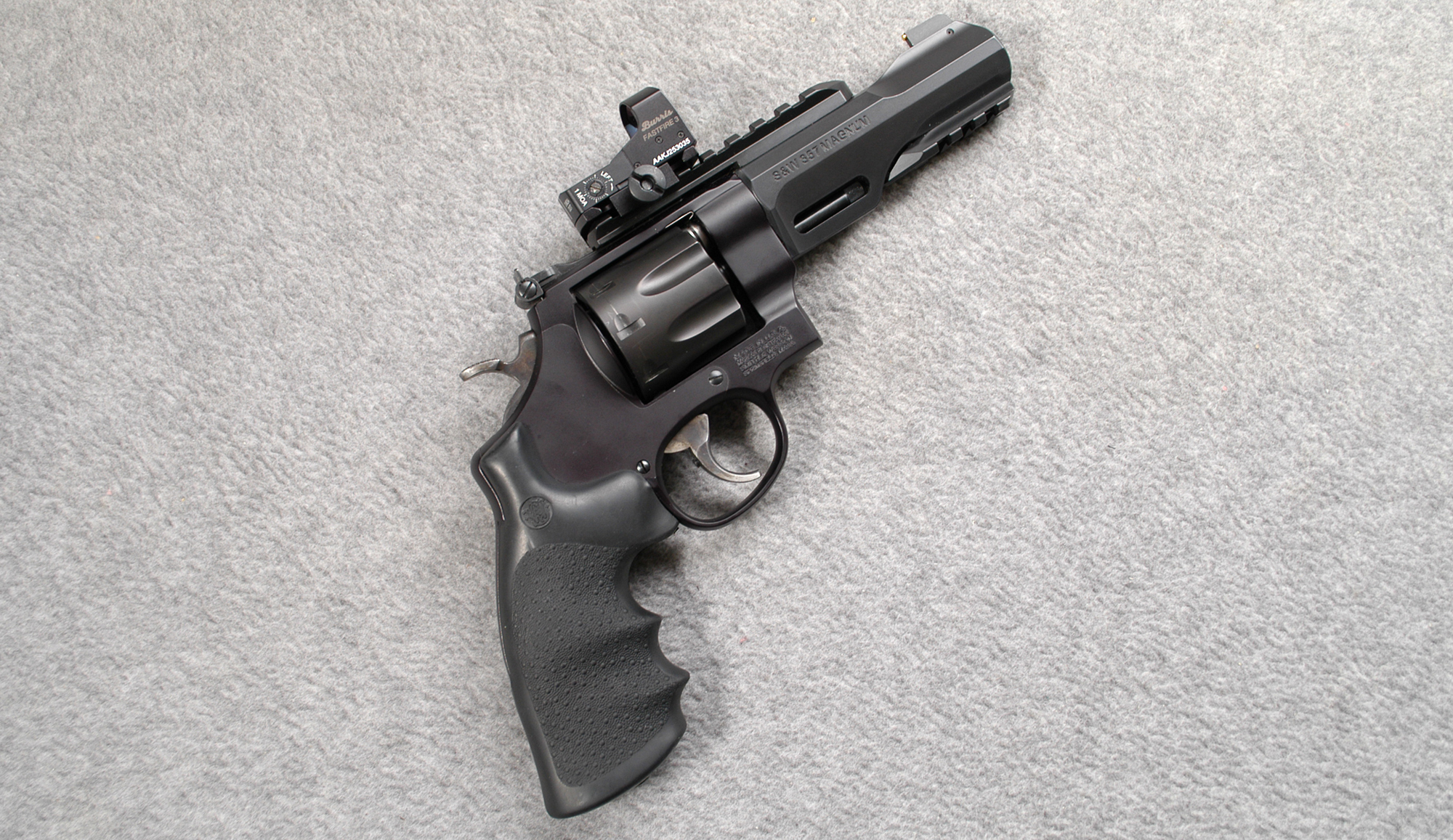 Image of Smith & Wesson ~ 327 Performance Center ~ .357 Magnum