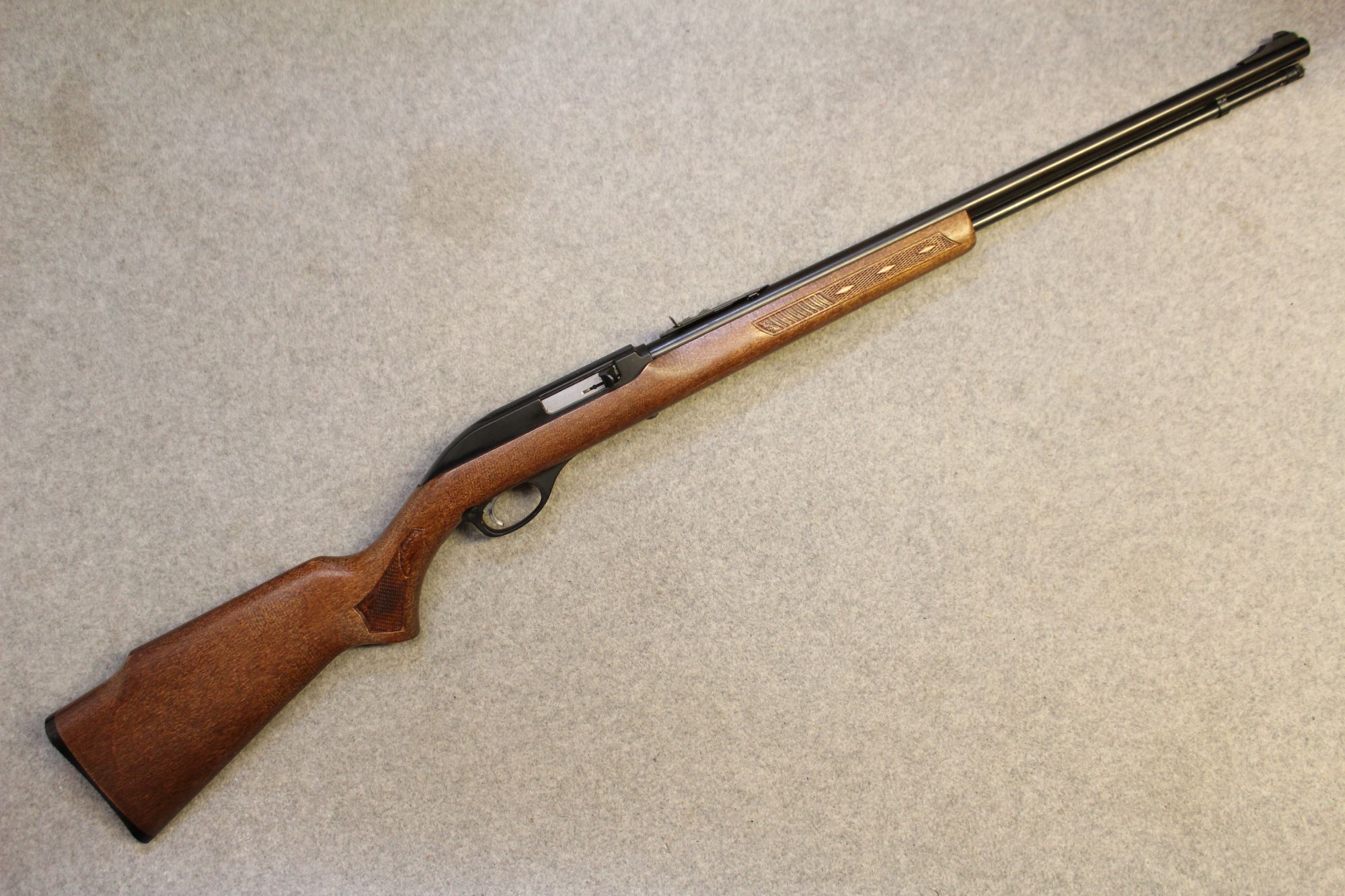 Glenfield ~ 60 ~ .22 LR - Glenfield