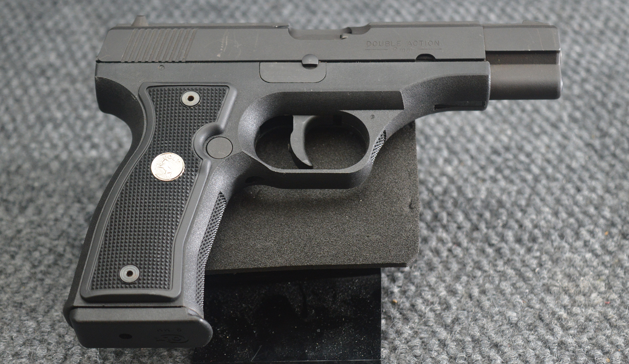 Image of Colt ~ All American 2000 ~ 9mm Luger