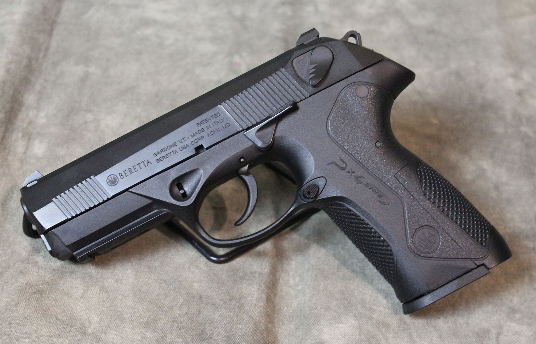 Image of Beretta ~ PX4 Storm ~ .40