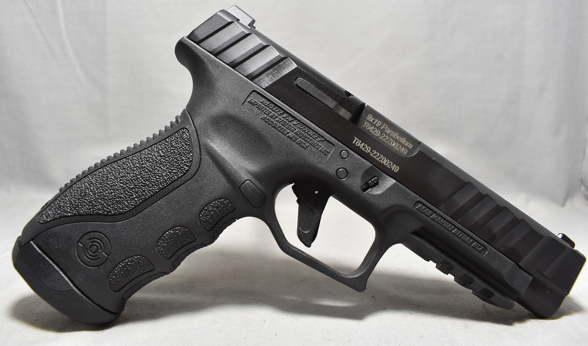 Image of Stoeger ~ STR-9F ~ 9mm Parabellum