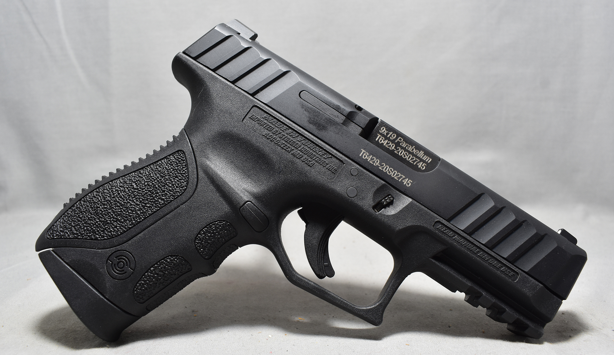 Stoeger ~ STR-9C ~ 9mm Parabellum - Stoeger