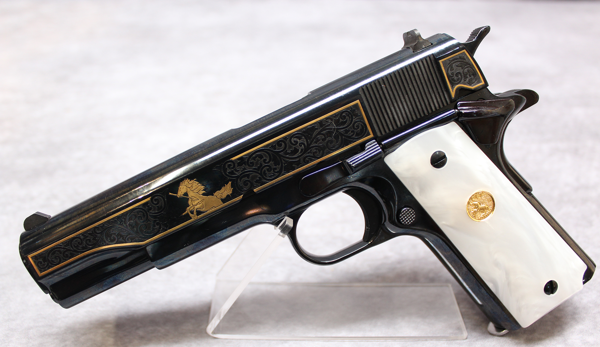 Image of COLT ~ 1911 GOVERNMENT ~ .38 SUPER