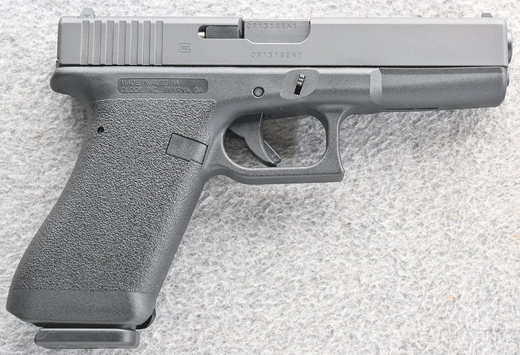 Image of Glock ~ 17 Classic ~ 9mm