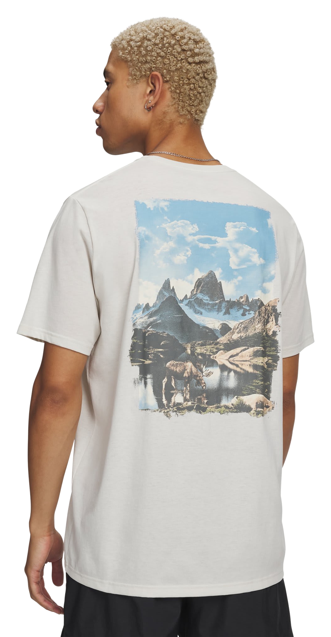 Image of Under Armour Mountain Photoreal Short-Sleeve T-Shirt - Stone/Clay Green