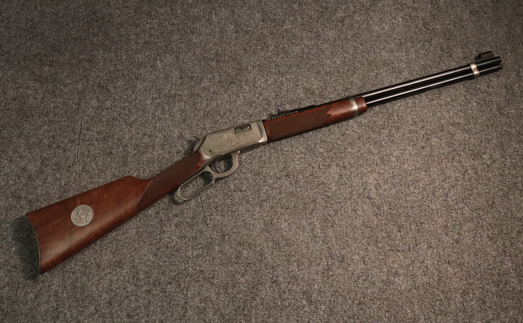 Winchester ~ 9422 Boy Scout Commemorative ~ .22 S, L, LR (SKU: 4897295) - Winchester