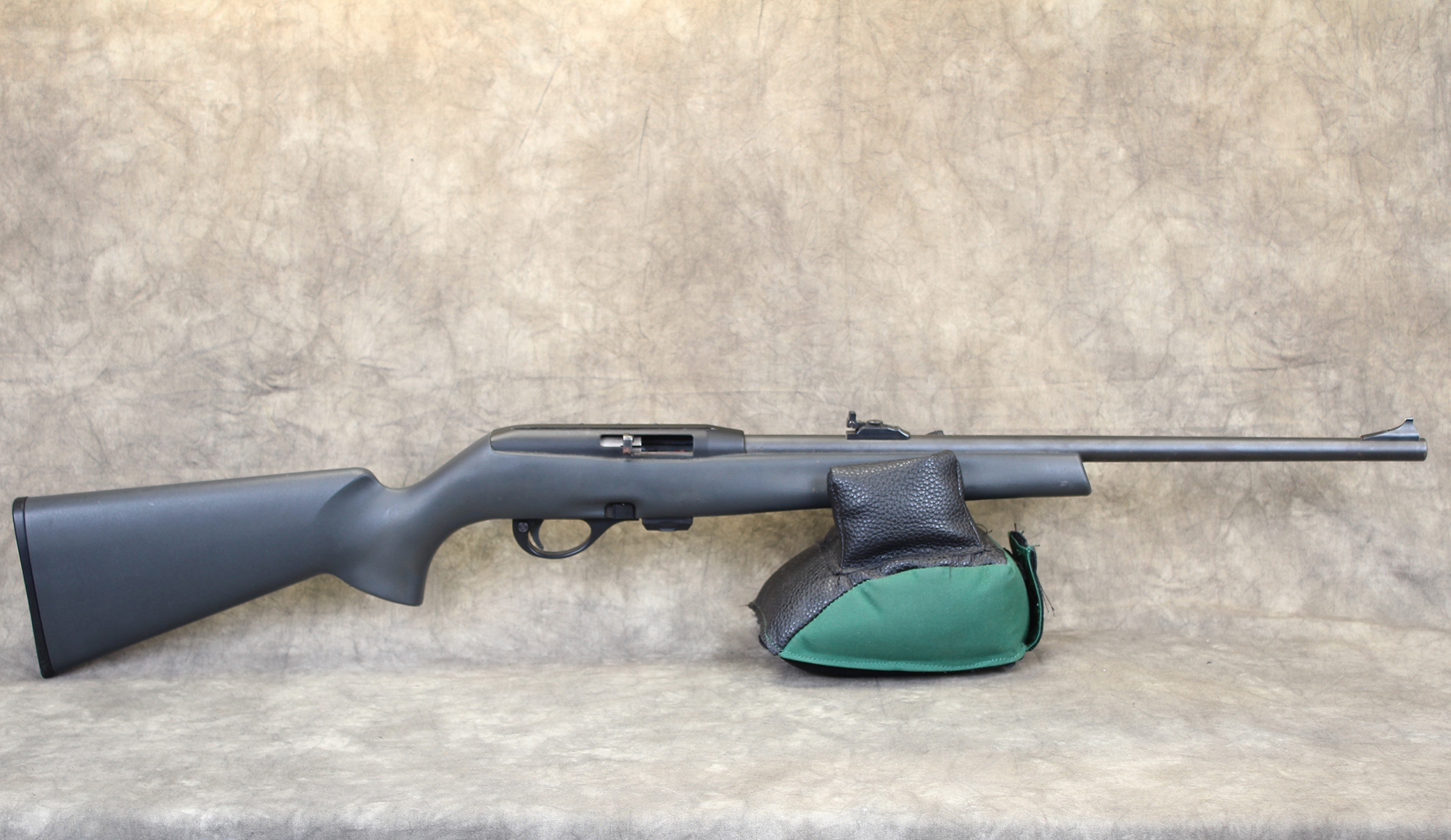 Remington ~ Model 597 ~ .22 Long Rifle - Remington